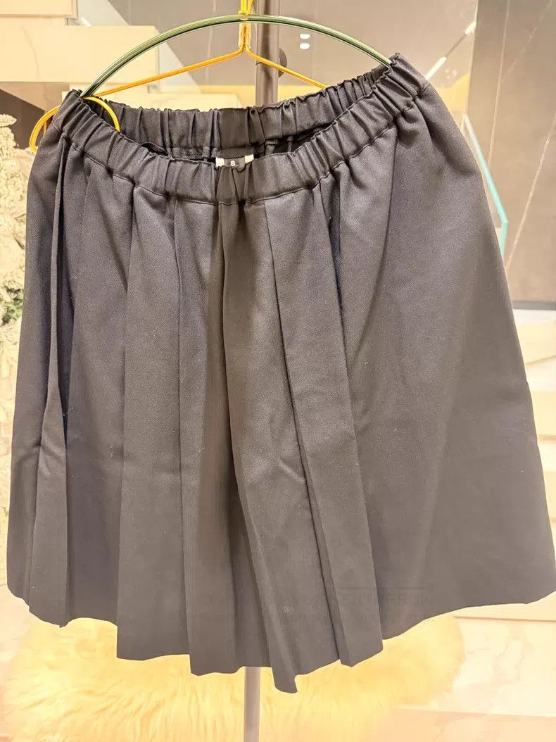 Comme des Garcons Comme Des Garcons size S Black Classic Pleated Knee-length Size 23" - 1 Thumbnail