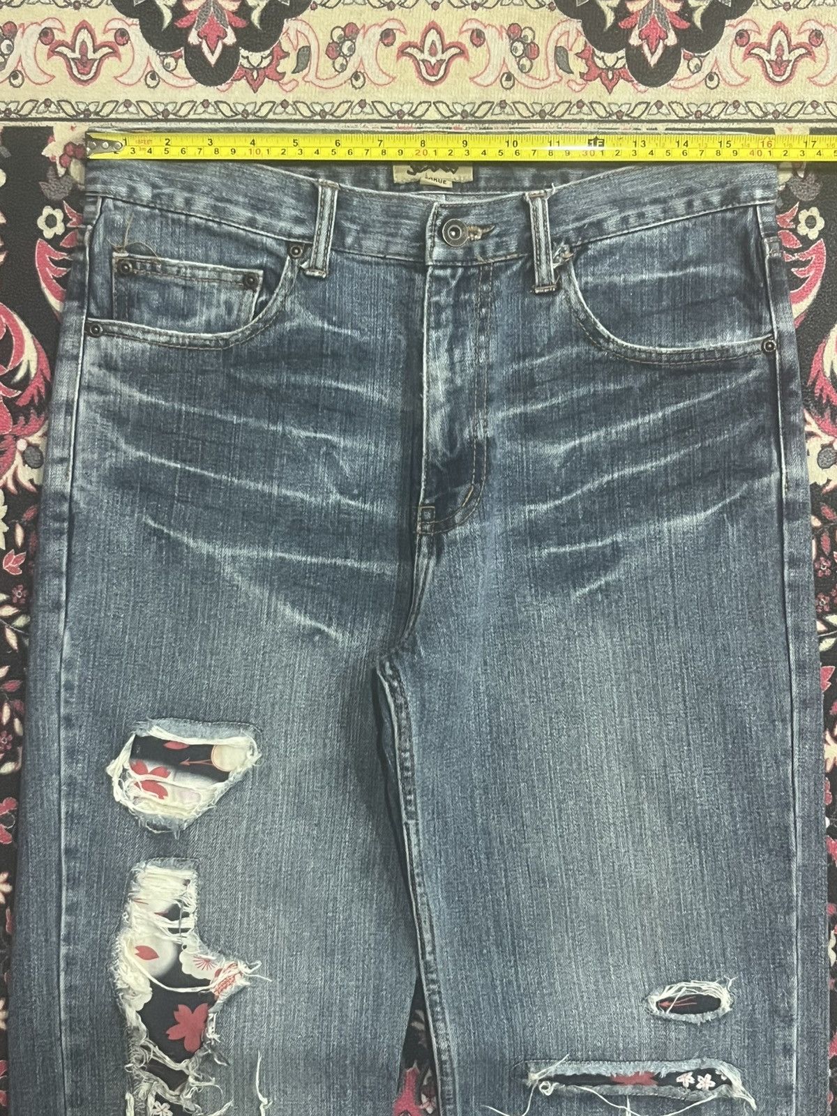 Japanese Brand Vintage Nylaus Floral Boho Patchwork Distressed Whisker Jean Size US 32 / EU 48 - 10 Thumbnail
