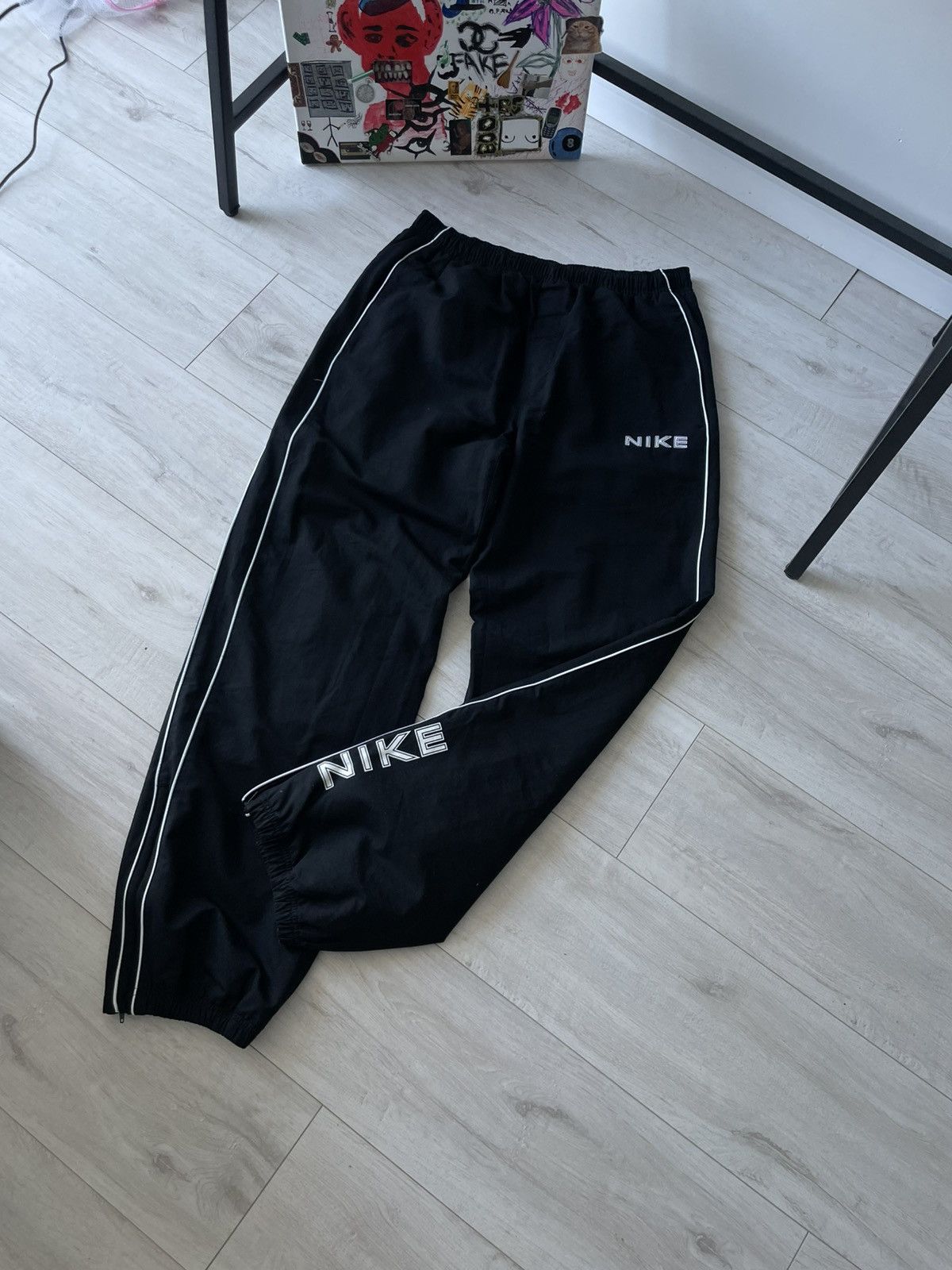 Nike Vintage Nike 00's Black Nylon Sweatpants Y2K Baggy Drill Size US 33 - 4 Thumbnail