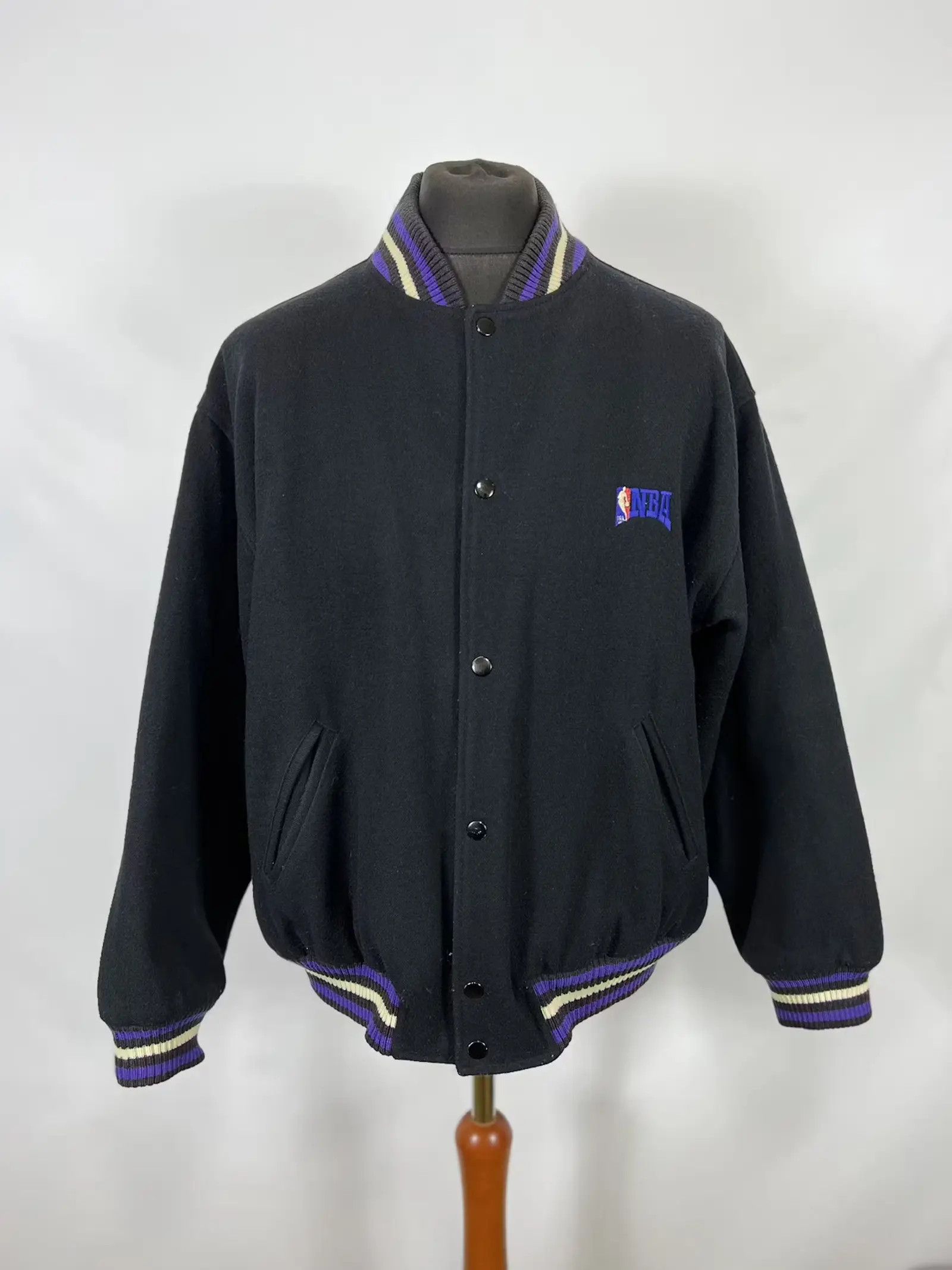 NBA × Spalding × Vintage Vintage 90’s NBA by spalding Bomber Jacket Size US L / EU 52-54 / 3 - 1 Thumbnail