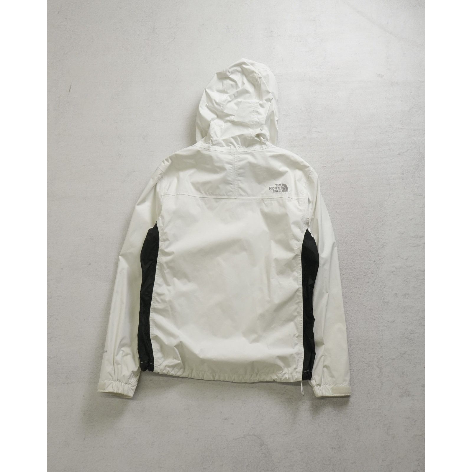 The North Face Vintage 00s The North Face White Windbreaker - Women's Small Size S / US 4 / IT 40 - 2 Thumbnail