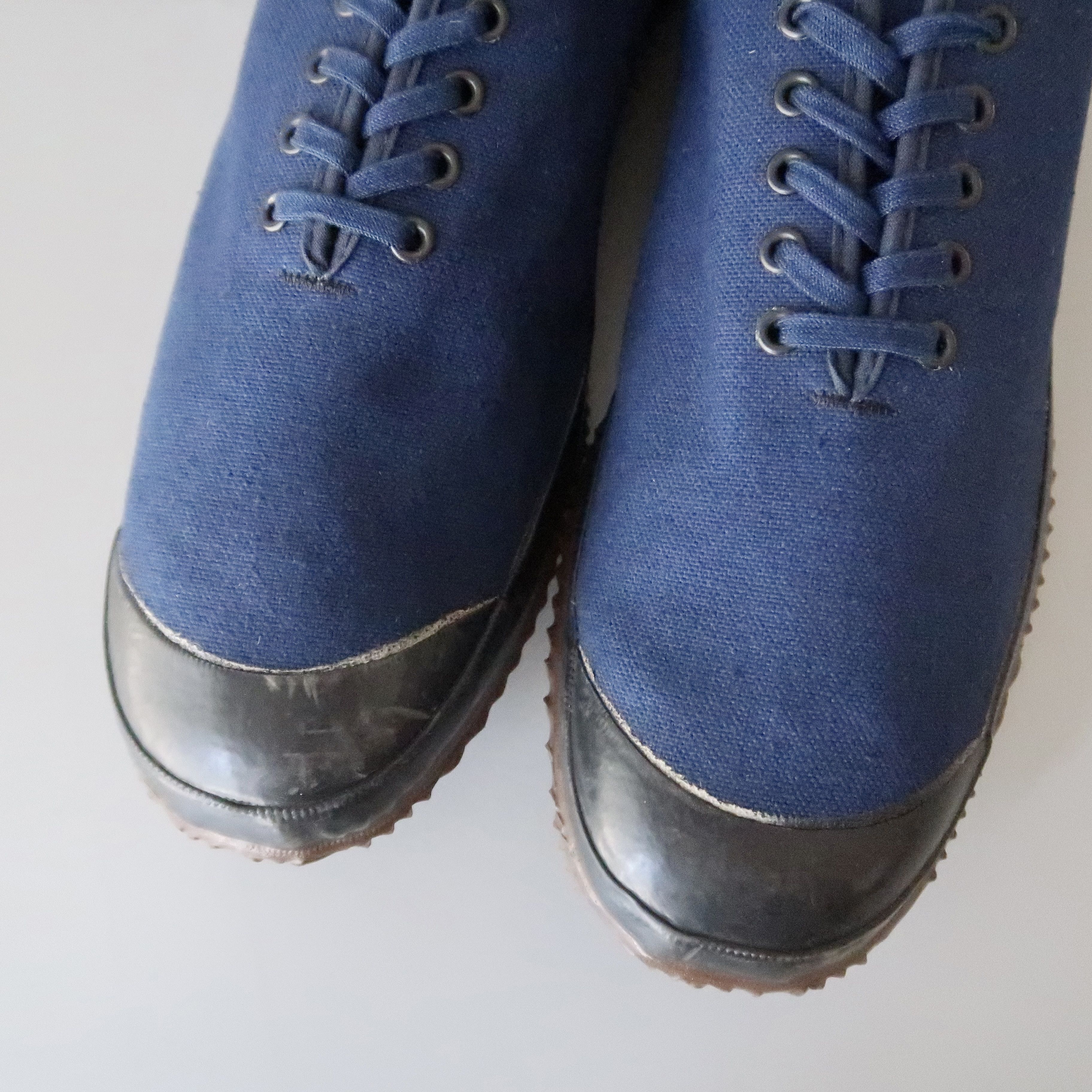 Tretorn DEADSTOCK, VTG 1940s Swedish Army gym trainers by TRETORN Size US 10.5 / EU 43-44 - 9 Thumbnail