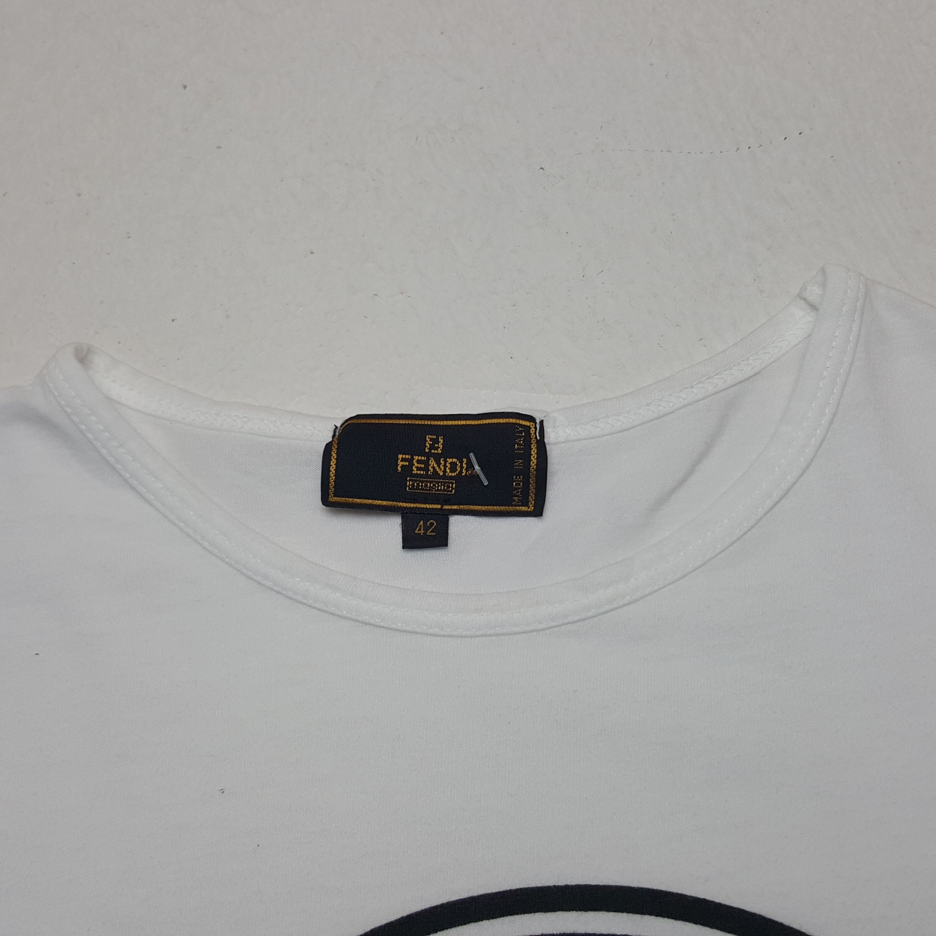 Vintage Vintage Fendi Big Logo Tshirt Size US M / EU 48-50 / 2 - 4 Thumbnail