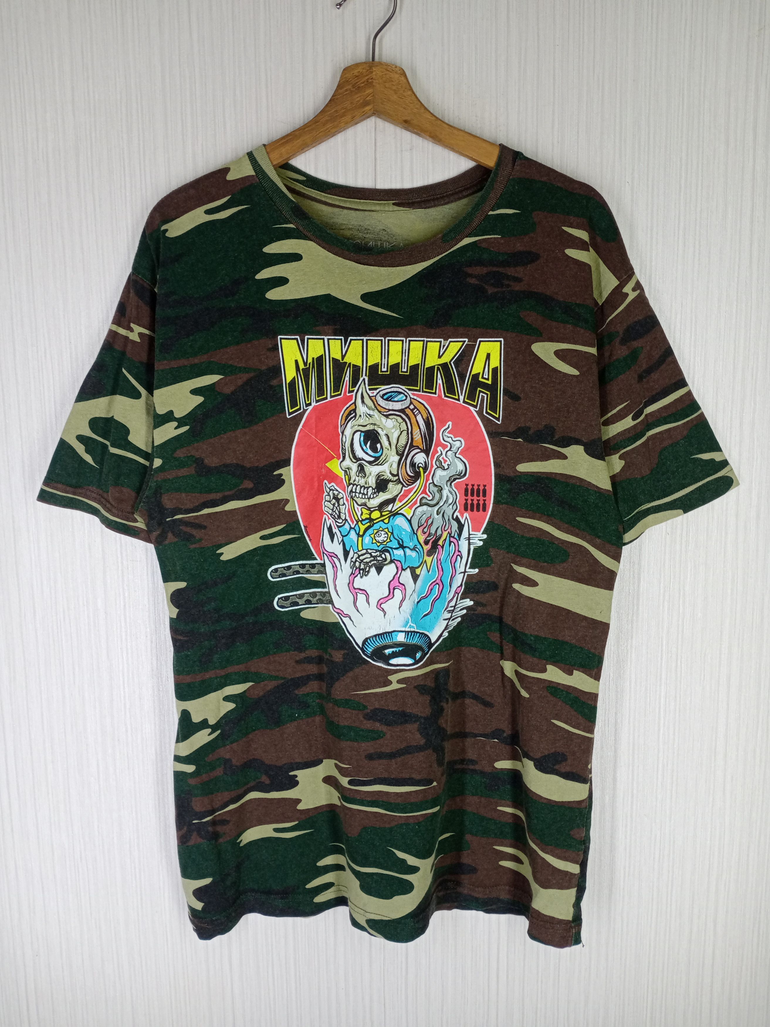 Mishka RARE MISHKA SKULLS CAMO TSHIRT Size US L / EU 52-54 / 3 - 1 Thumbnail