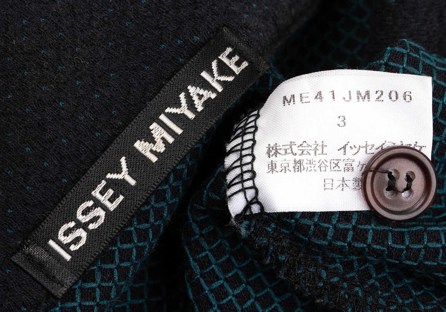 Issey Miyake Inside Stitch Design Polo Shirt in Dark Navy Size US S / EU 44-46 / 1 - 16 Thumbnail