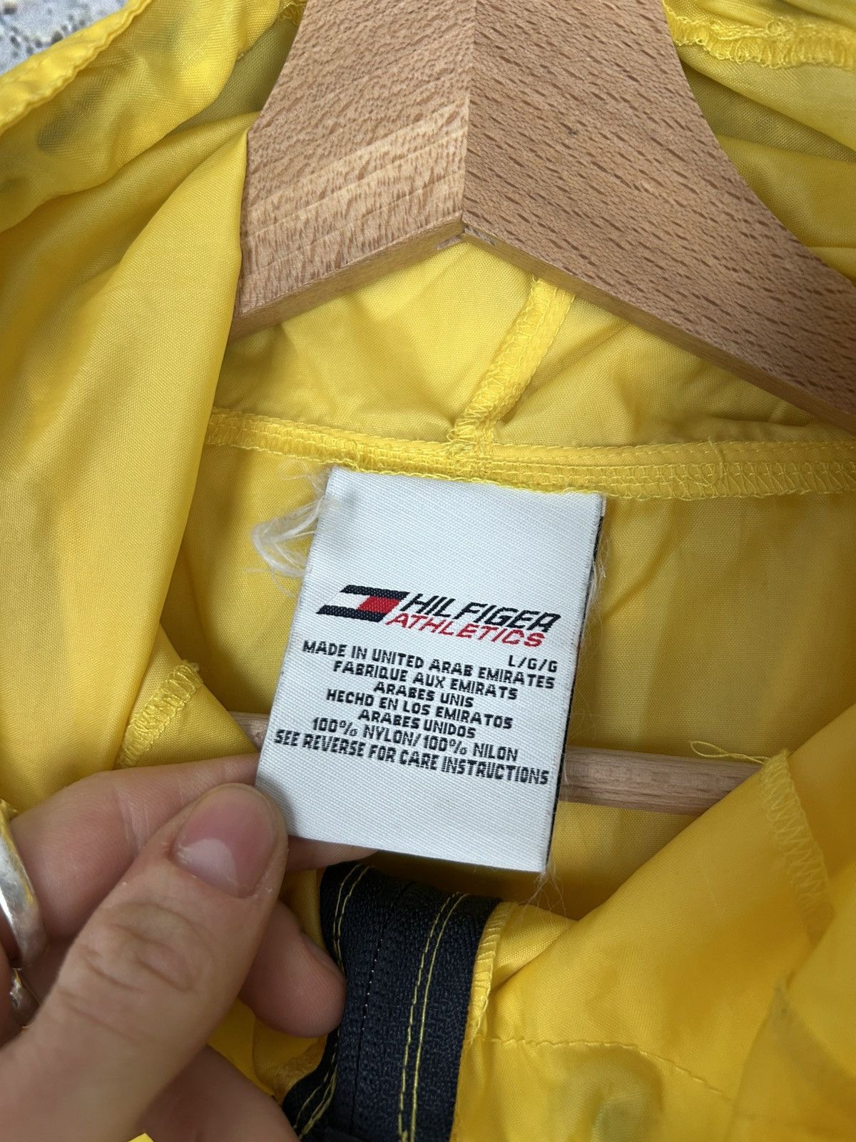 Tommy Hilfiger Vintage Tommy Hilfiger 90s Light Rain Jacket Yellow Hype Size US L / EU 52-54 / 3 - 6 Thumbnail