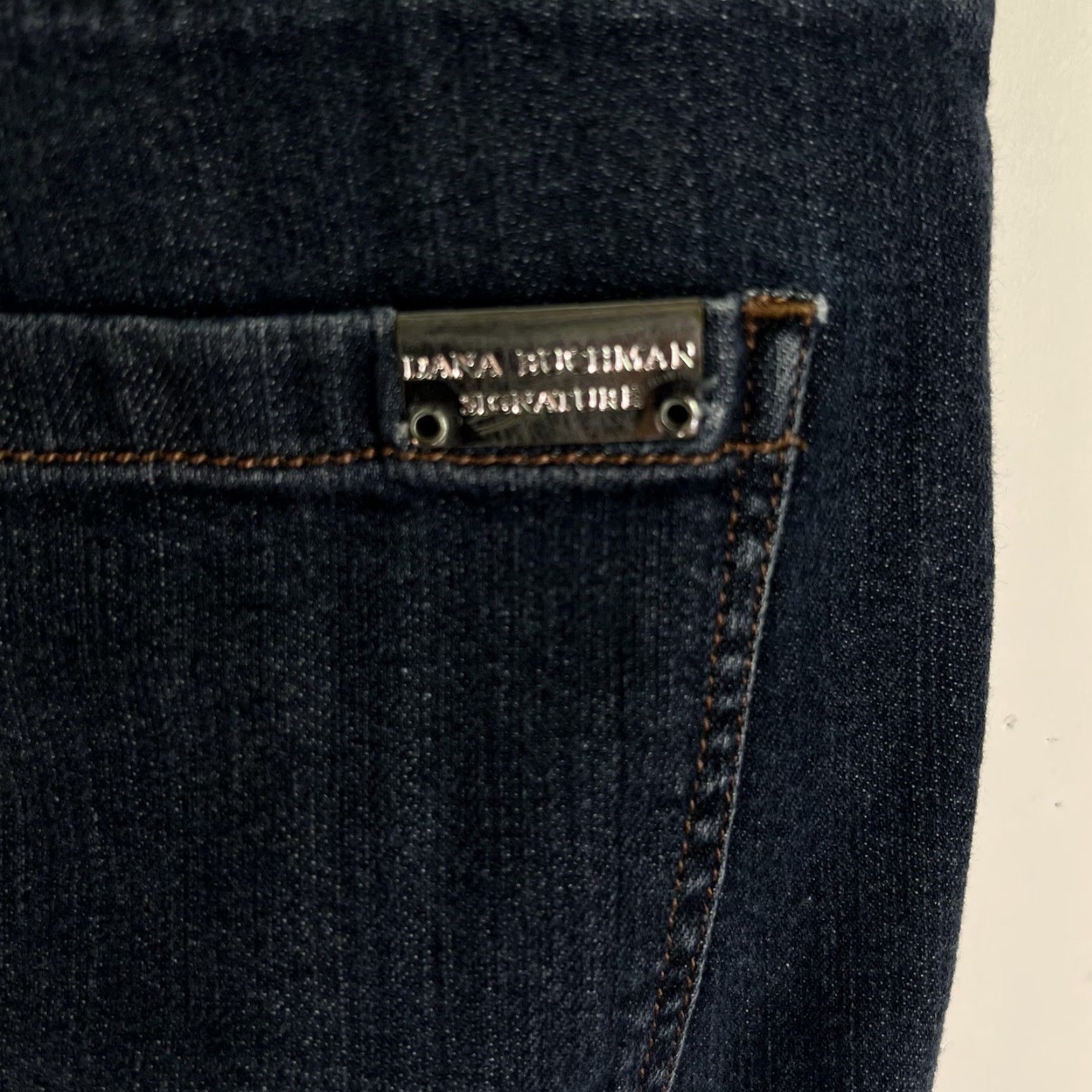 Vintage Dana Buchman Signature Denim Jeans Women 14 Blue 36X30 Straight Leg Pocket Comfort Stretch Denim Jeans Womens Size 36" / US 14 / IT 50 - 6 Thumbnail