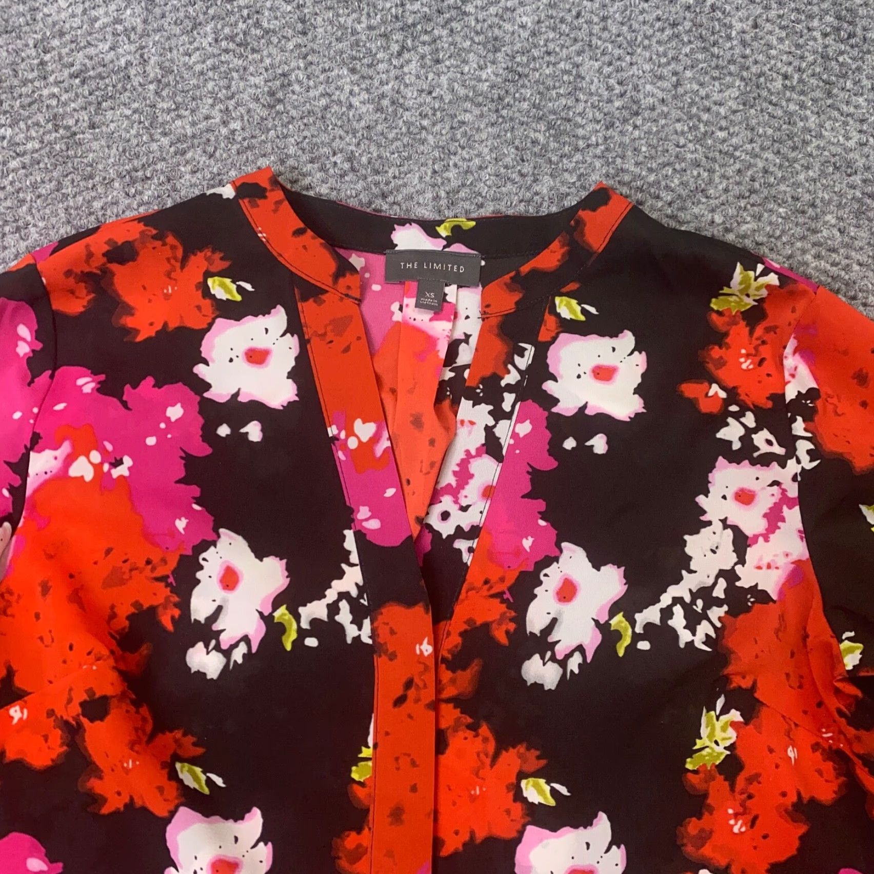 Vintage The Limited Shirt Womens XS Orange Floral Roll-Tab Sleeve V-Neck Flowy Stretch Size XS / US 0-2 / IT 36-38 - 3 Thumbnail