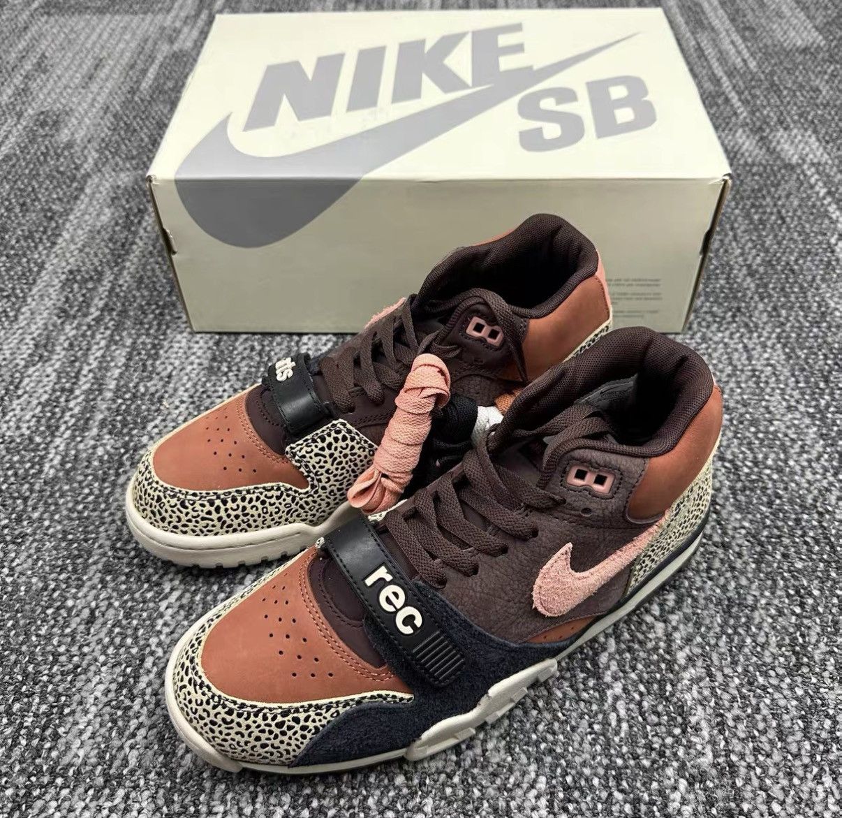 Nike Arts-Rec x Nike Air Trainer 1 Leopard Print Shoes J42 Size US 9 / EU 42 - 1 Thumbnail