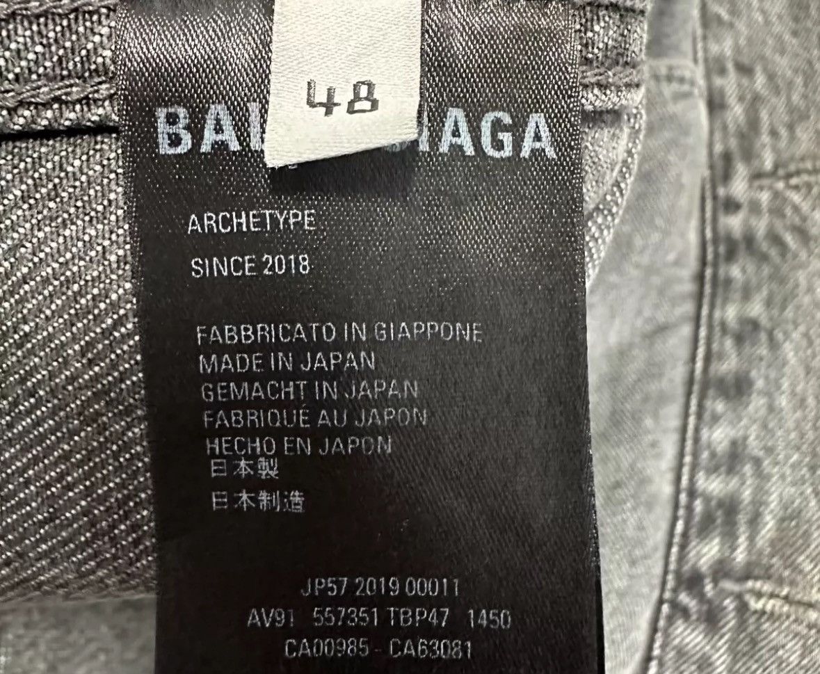 Balenciaga Balenciaga back logo denim jacket2412-Nextarrow Size US M / EU 48-50 / 2 - 4 Thumbnail