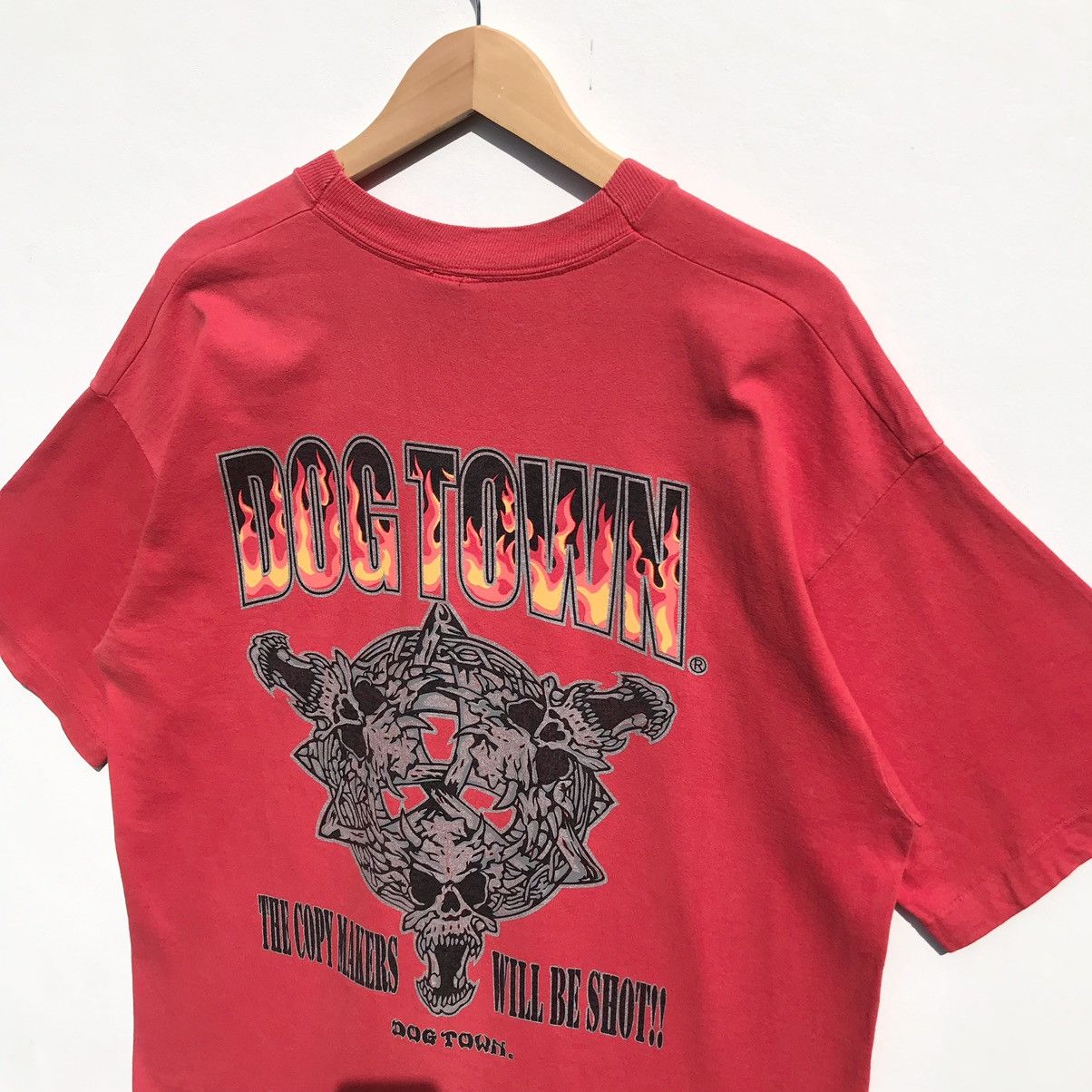 Vintage Vintage 90s Dog Town Flame Shirt Dog Town Skatebording Size US L / EU 52-54 / 3 - 6 Thumbnail