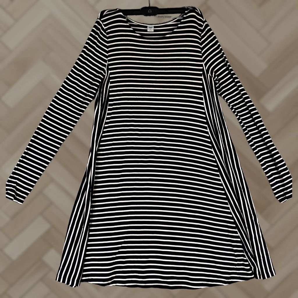 Old Navy Old Navy Dress Tunic Women Multicolor Striped Long Sleeve Medium/ 30-2 Black White Casual Shirt Womens Size M / US 6-8 / IT 42-44 - 1 Thumbnail