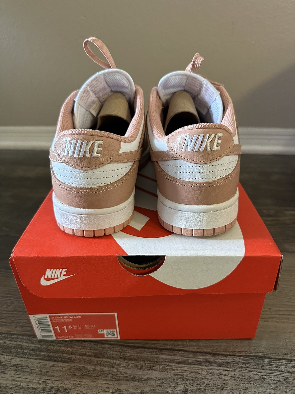 Nike Nike Dunk Low Size US 10 / EU 43 - 4 Thumbnail