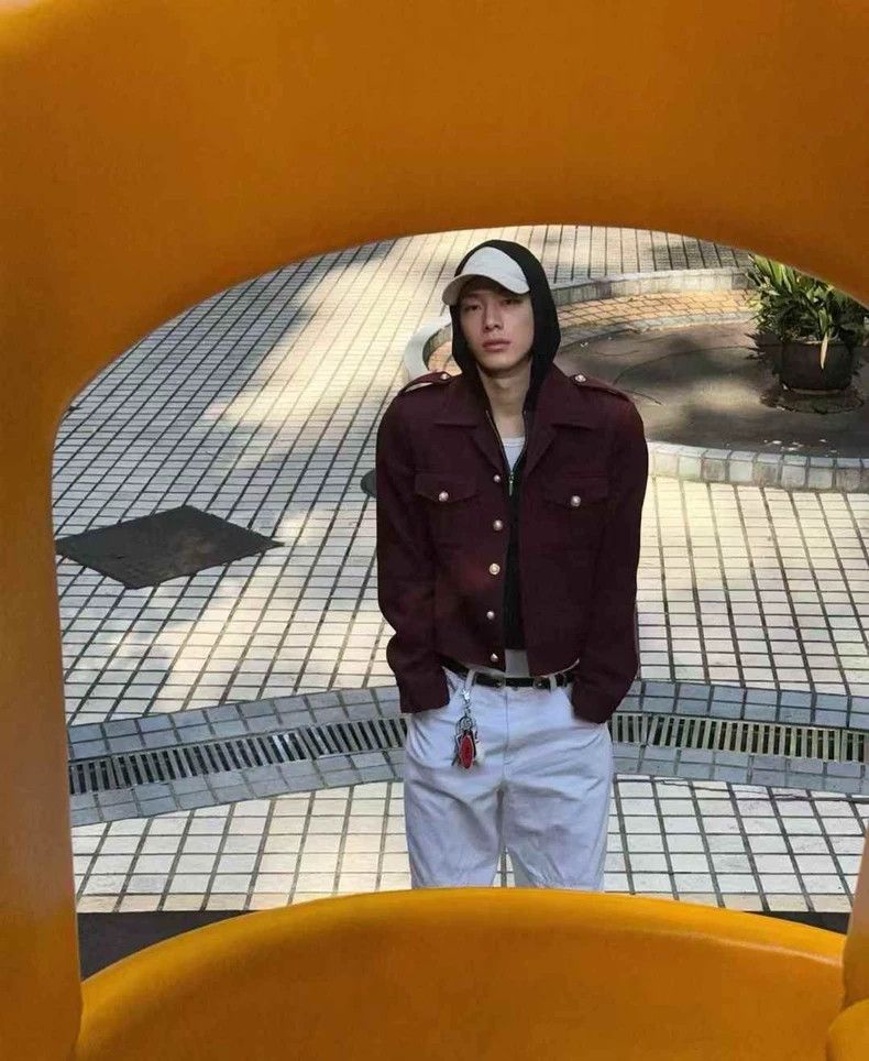 Louis Vuitton Louis Vuitton Show Style Fei Dong Co-branded Burgundy and Size US M / EU 48-50 / 2 - 8 Thumbnail