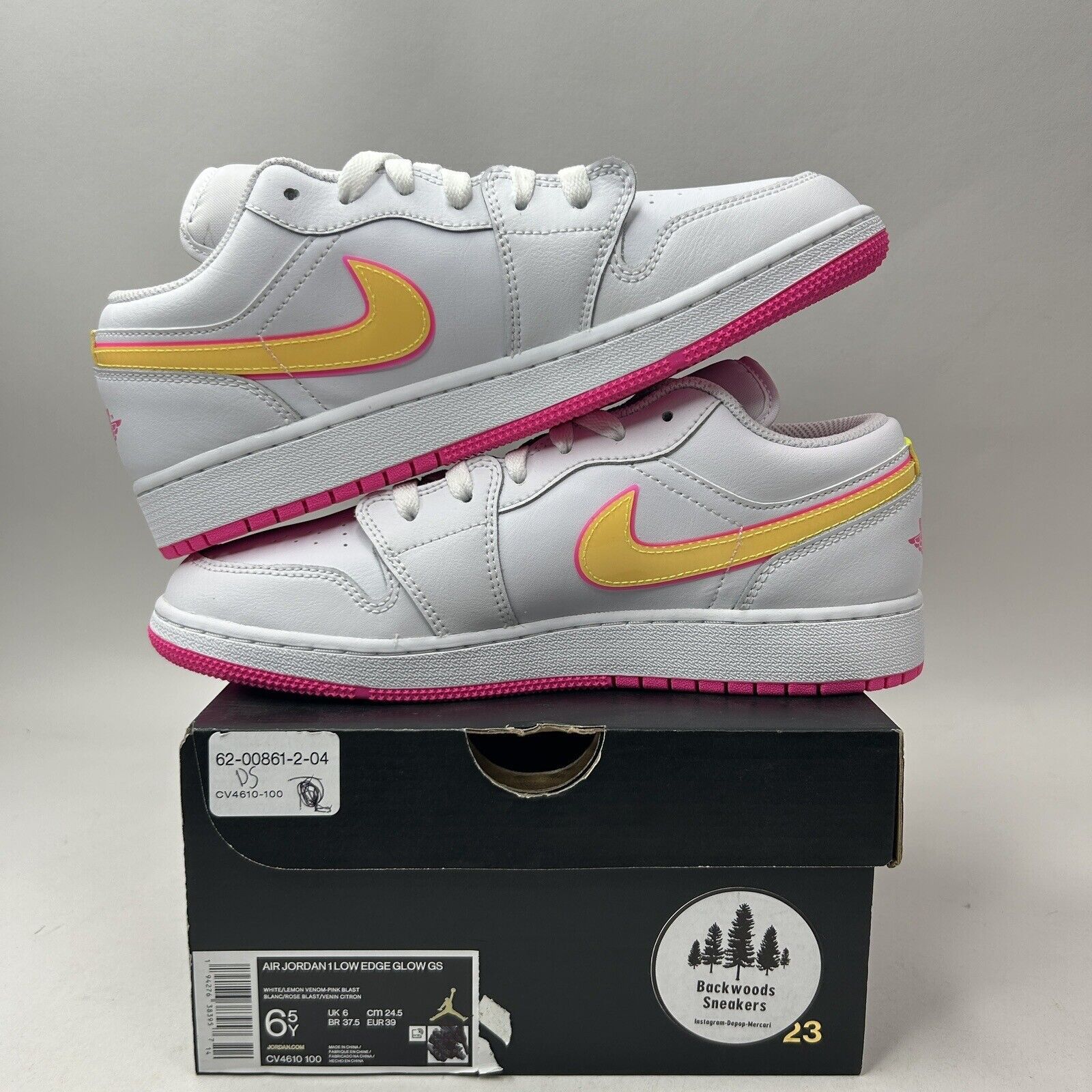 Nike Nike Air Jordan Air Jordan 1 Low GS “Edge Glow” 2023 Size US 8 / IT 38 - 2 Thumbnail