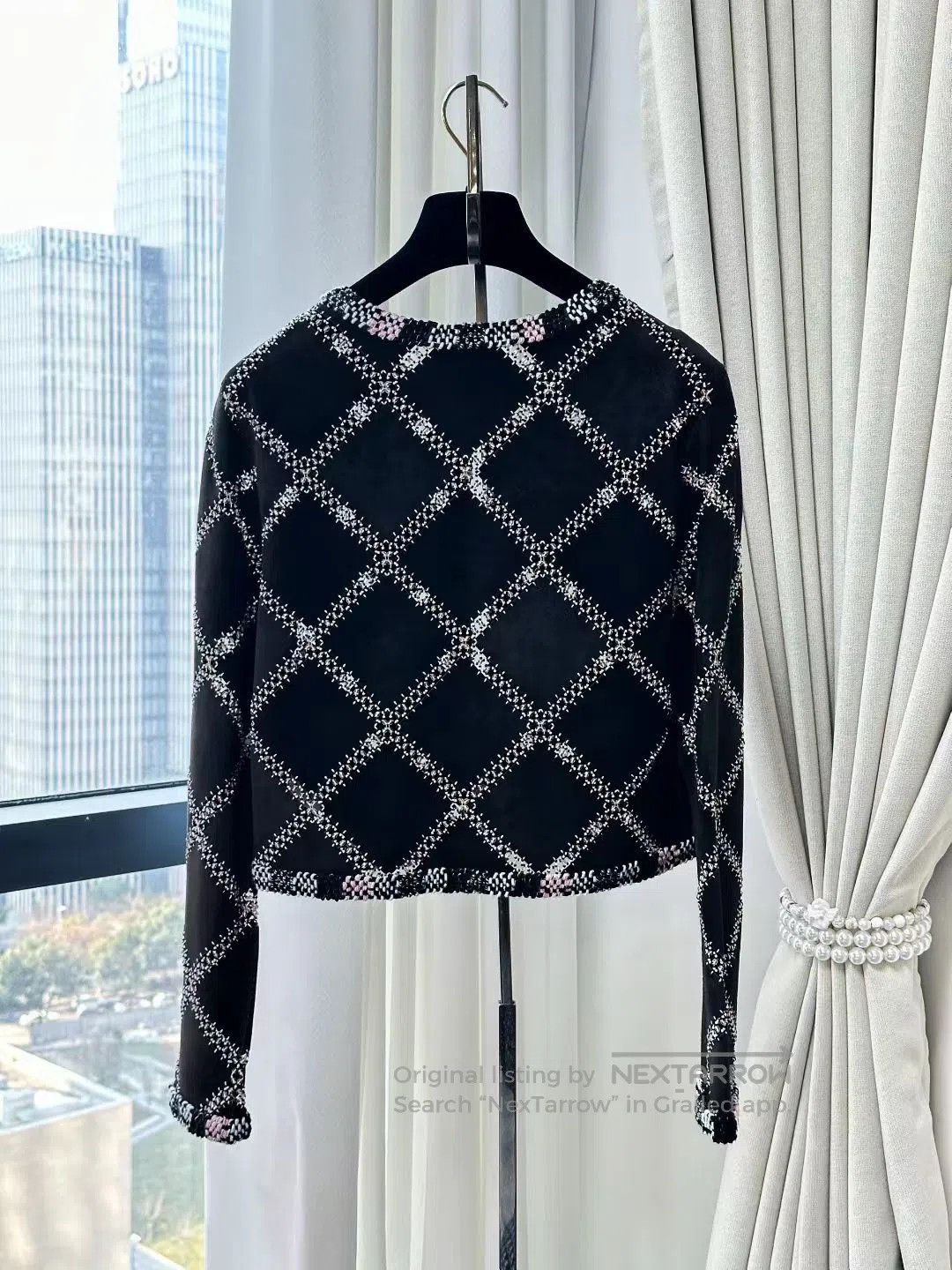 Chanel Chanel 23A Cropped Beaded Quilted Jacket. Size XXS / US 00 / IT 34 - 3 Thumbnail