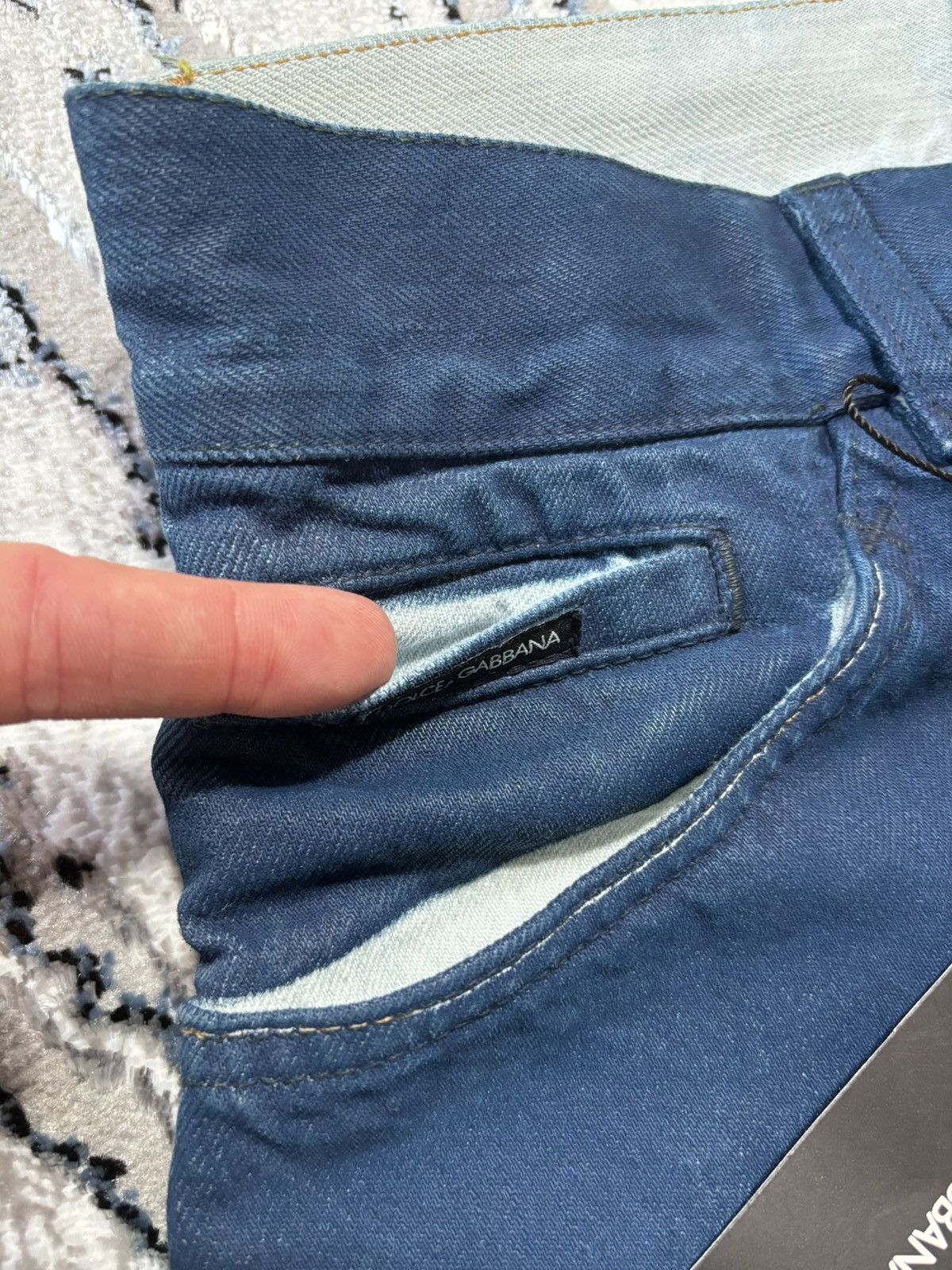 Designer Dolce Gabbana Metal Logo Washed Denim Jeans Painted Margiela Size US 32 / EU 48 - 3 Thumbnail