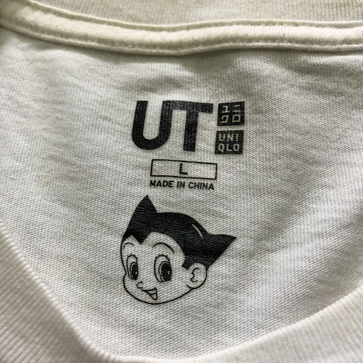 Uniqlo Uniqlo Astro Boy Mighty Atom TShirt Size US L / EU 52-54 / 3 - 4 Thumbnail