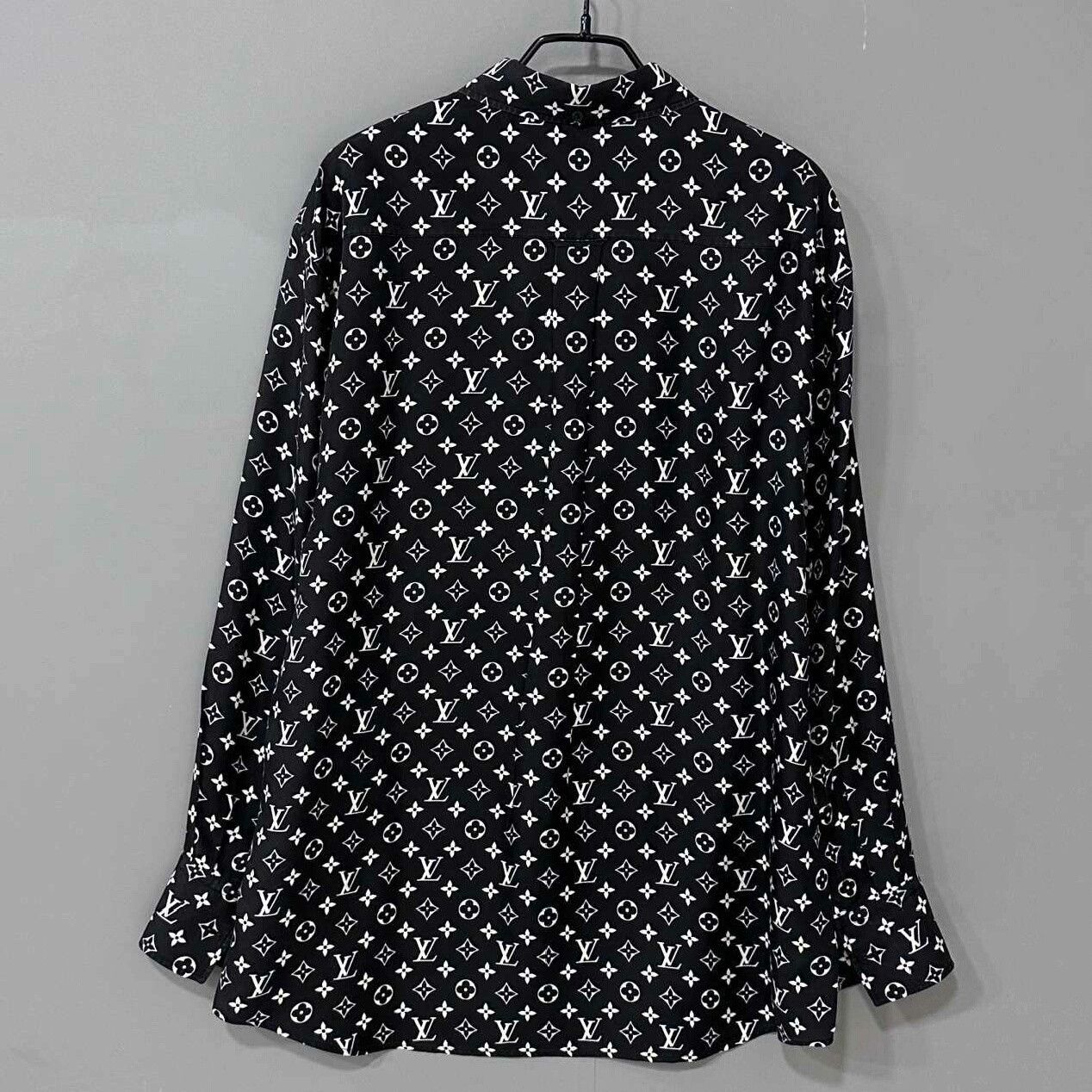Louis Vuitton Louis Vuitton Silk Shirt s Men Size US S / EU 44-46 / 1 - 1 Thumbnail