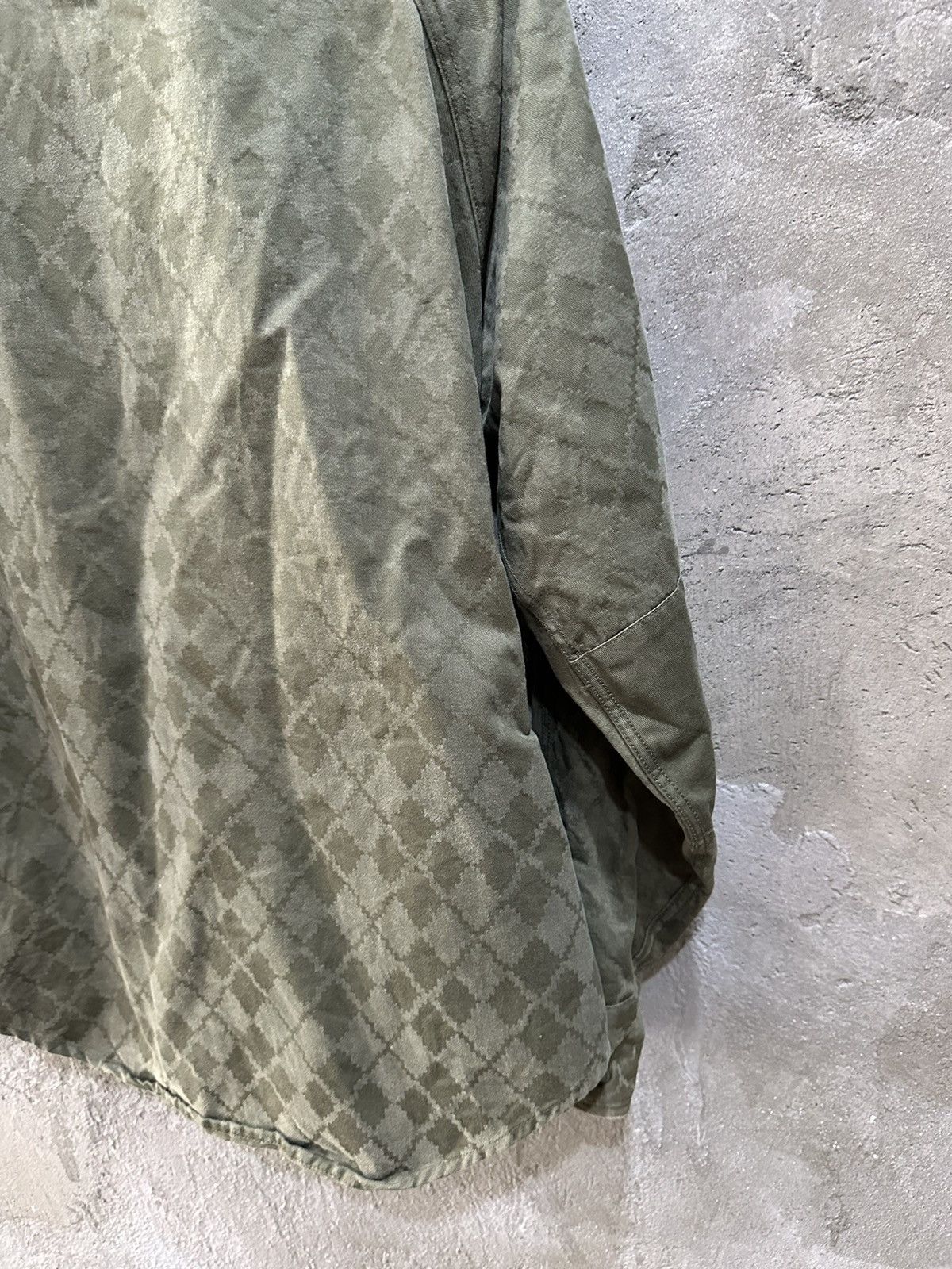 Yohji Yamamoto 1990 Yohji Yamamoto AAR Yohji Studio Rare Printed Army Shirt Size US M / EU 48-50 / 2 - 15 Thumbnail