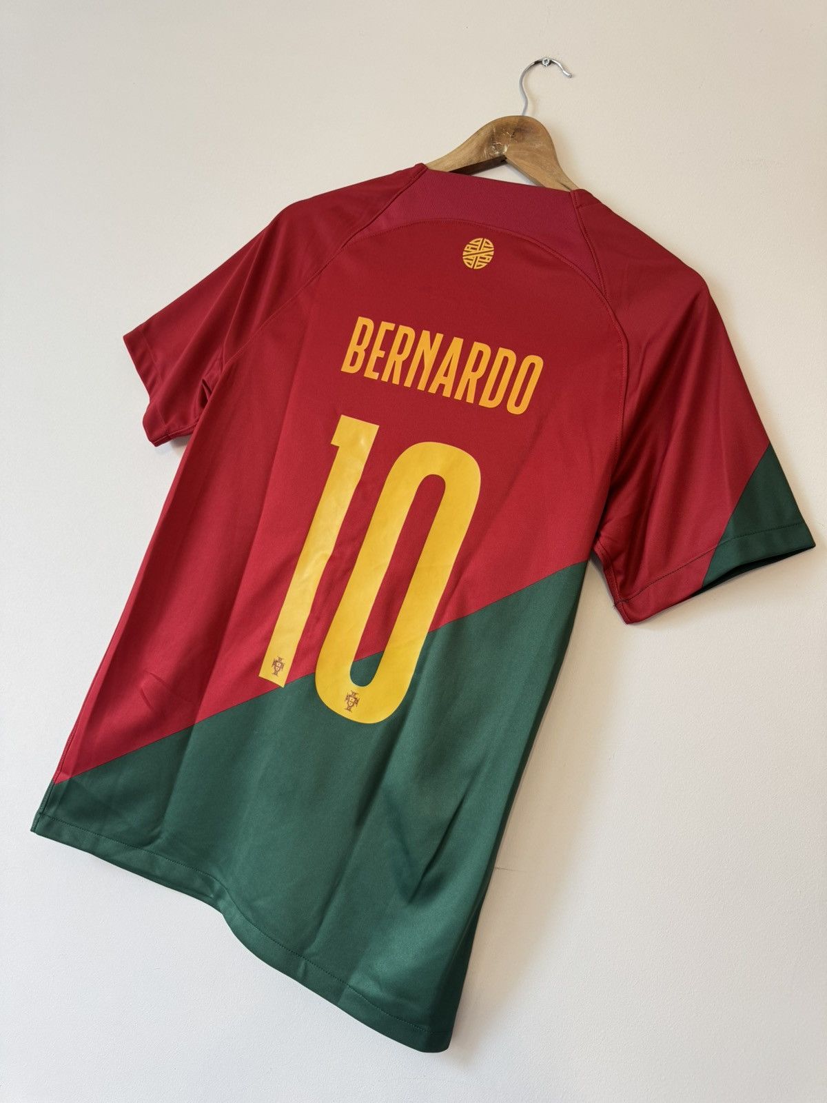 Nike Bernardo #10 Portugal 2022-2023 Home Soccer Jersey Shirt Kit Size US S / EU 44-46 / 1 - 4 Thumbnail