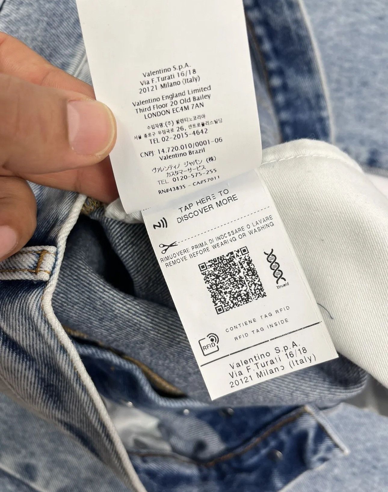 Valentino VALENTINO POCKET LOGO COTTON DENIM JEANS Size US 33 - 7 Thumbnail