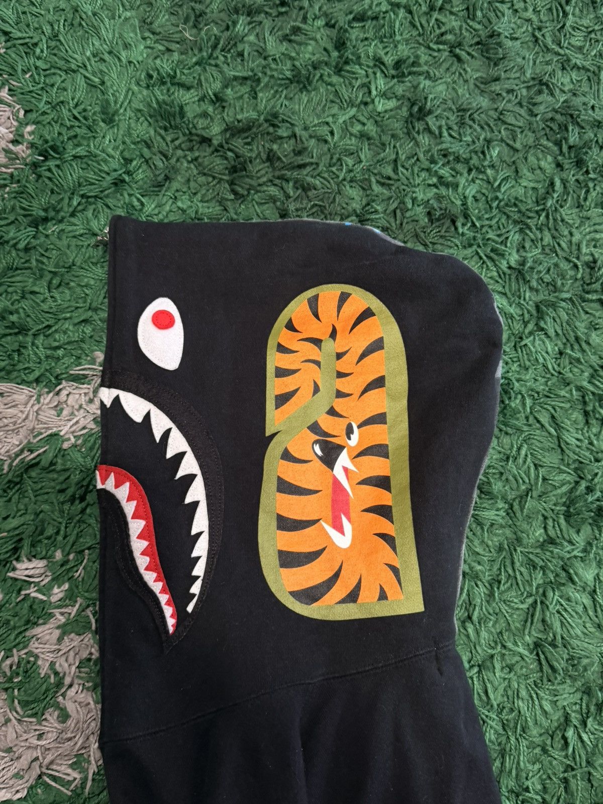 Bape BAPE - Black Space Camo Shark Full Zip Hoodie - Size Medium Size US M / EU 48-50 / 2 - 5 Thumbnail