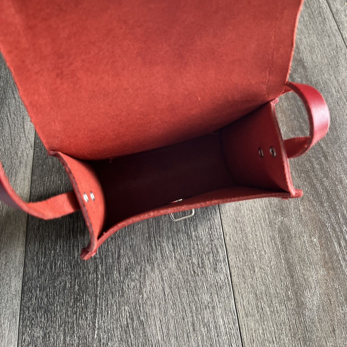 Cambridge Satchel Company × Designer × Genuine Leather Cambridge Satchel Company Red Push Lock Crossbody Small Bag Size ONE SIZE - 9 Thumbnail