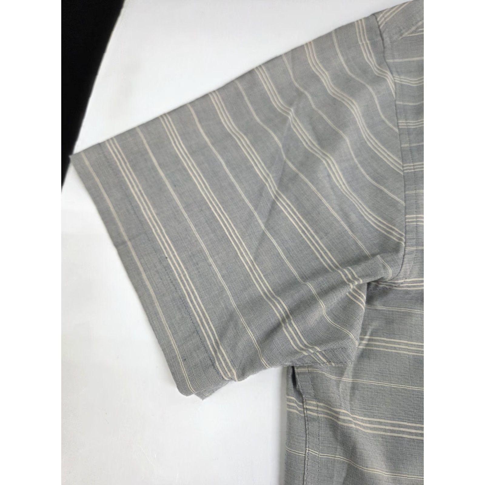 RVCA RVCA Mens Short Sleeve Button Up Shirt Slim Pocket Beige/Grey Striped XL Size US XL / EU 56 / 4 - 6 Thumbnail
