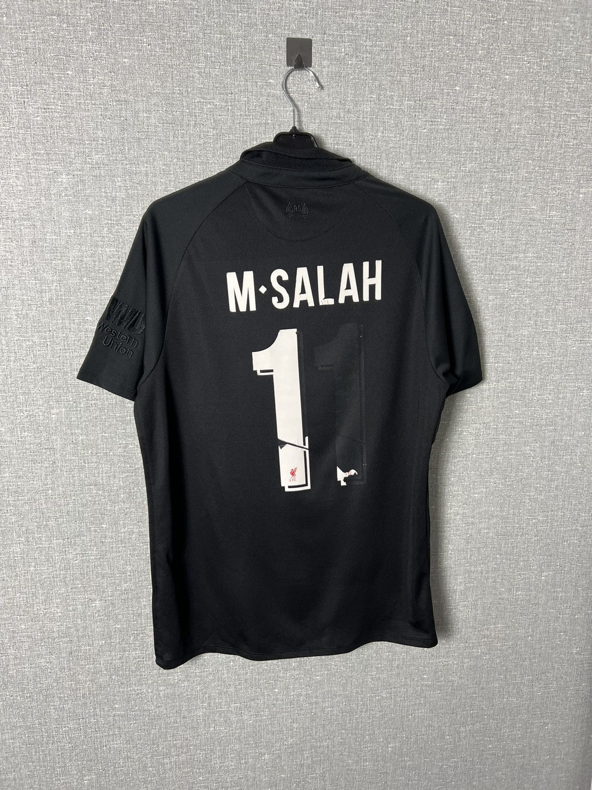 New Balance #11 M. Salah Liverpool 2018 Blackout Limited Edition Jersey Size US M / EU 48-50 / 2 - 10 Thumbnail