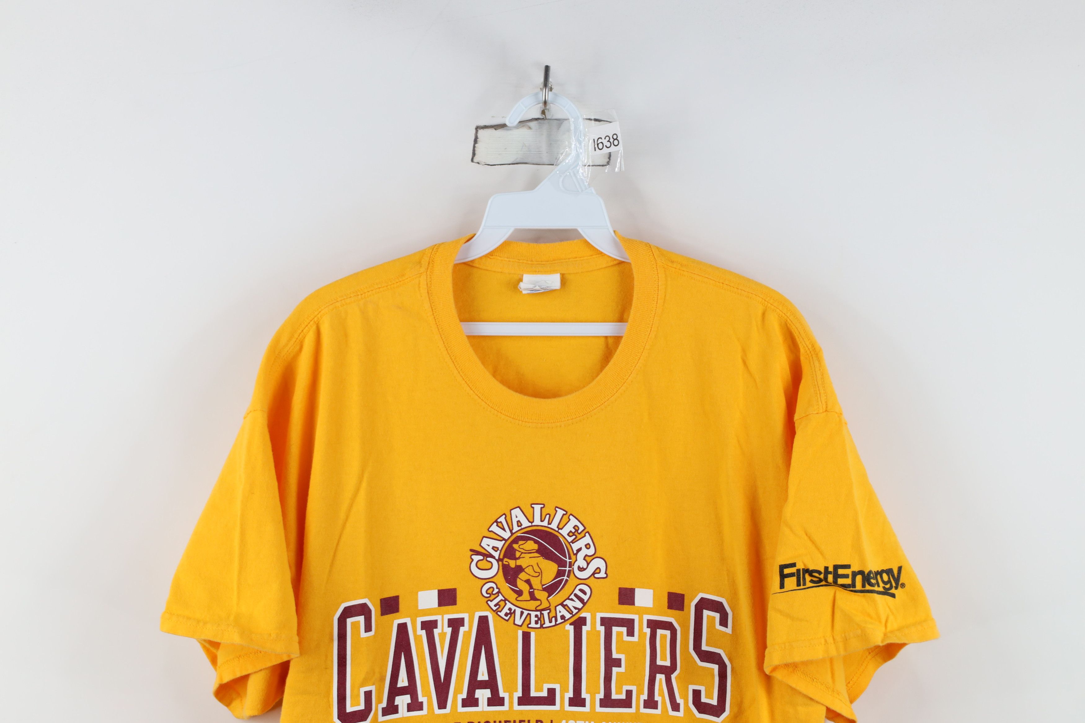 Vintage Y2K Richfield 40th Anniversary Cleveland Cavaliers T-Shirt Size US XL / EU 56 / 4 - 2 Thumbnail