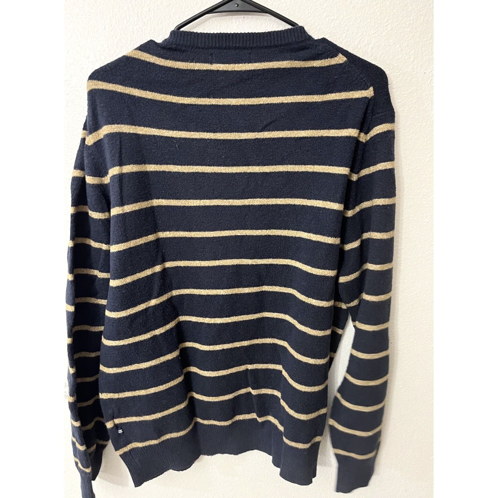Nautica VINTAGE Nautica Shirt Mens L Navy Beige Striped Logo Crew Neck Cotton Pullover (All Seasons) Mens Size US L / EU 52-54 / 3 - 3 Thumbnail