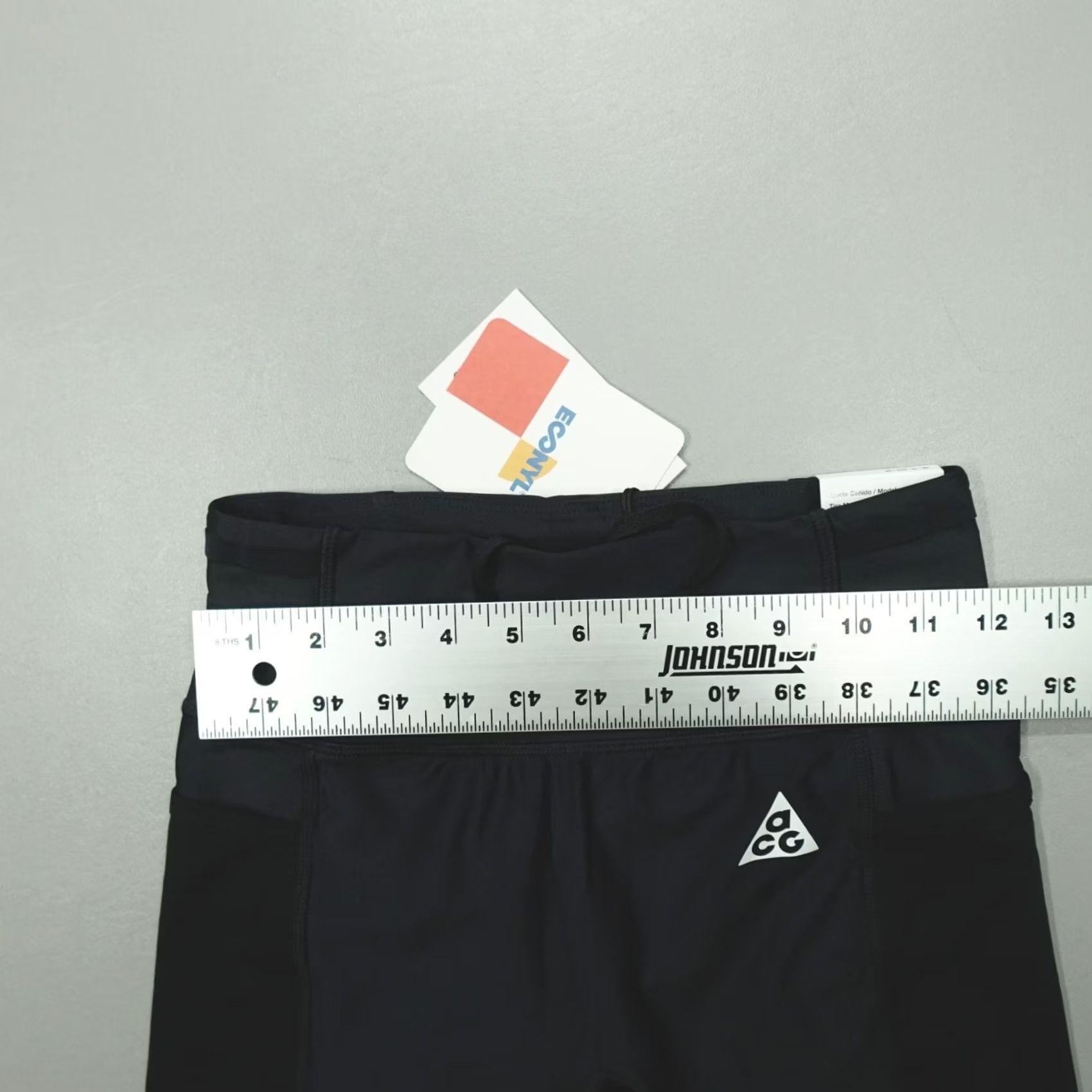 Nike Nike ACG White Rapids Dri-FIT Mid 7" Biker Shorts Women's XS Black Size 26" / US 2 / IT 38 - 4 Thumbnail