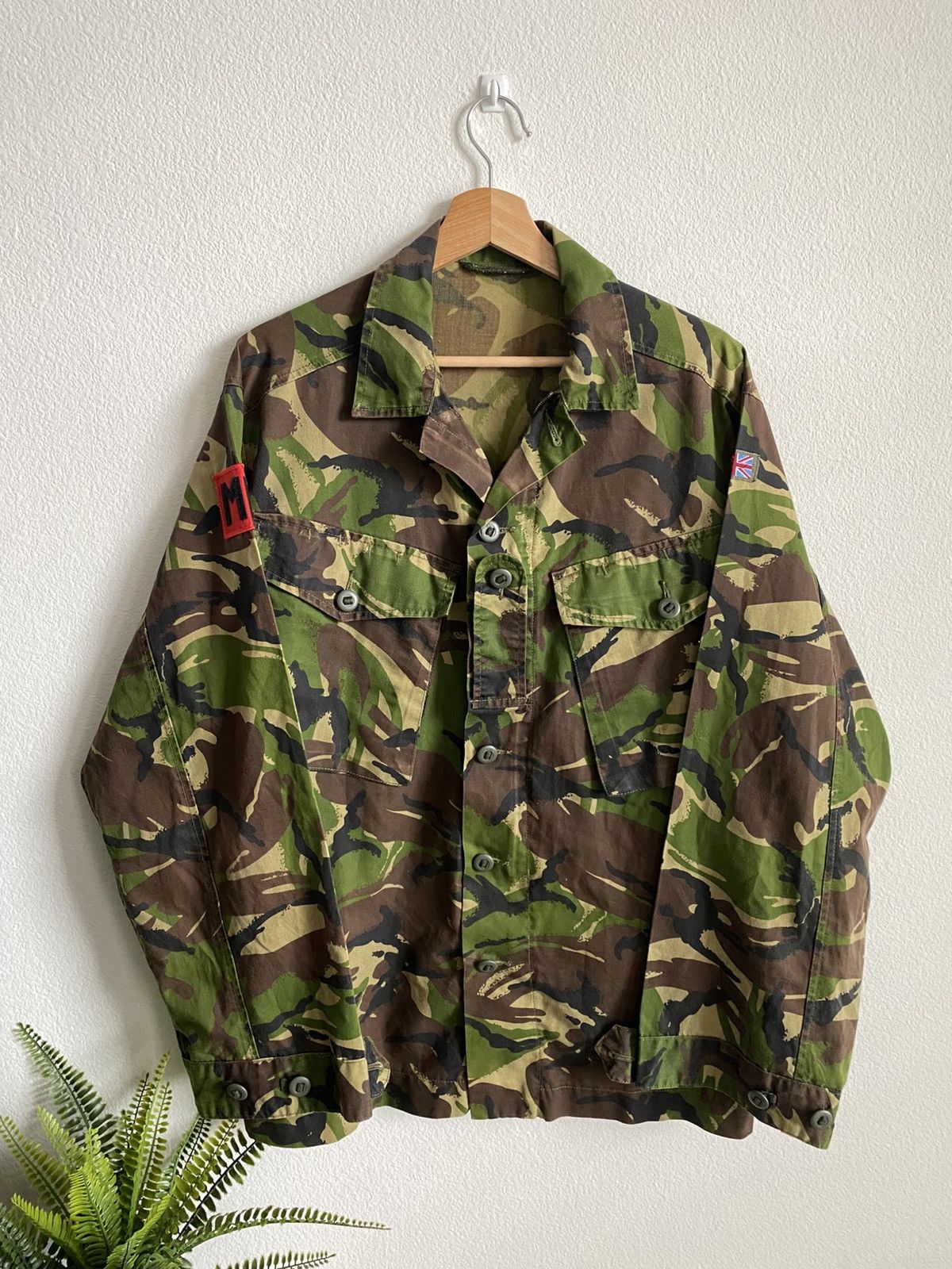 Vintage Vintage 90s United Kingdom Military Shirt Jacket Size US L / EU 52-54 / 3 - 1 Thumbnail