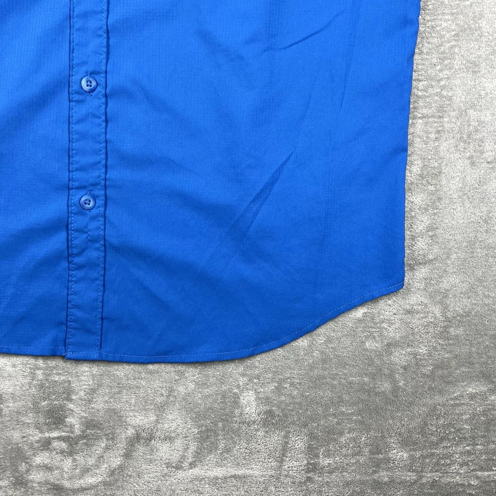 Vintage Columbia Shirt PFG Mens L Blue Omni-Wick Shield Short Sleeve Button-Up Size US L / EU 52-54 / 3 - 5 Thumbnail