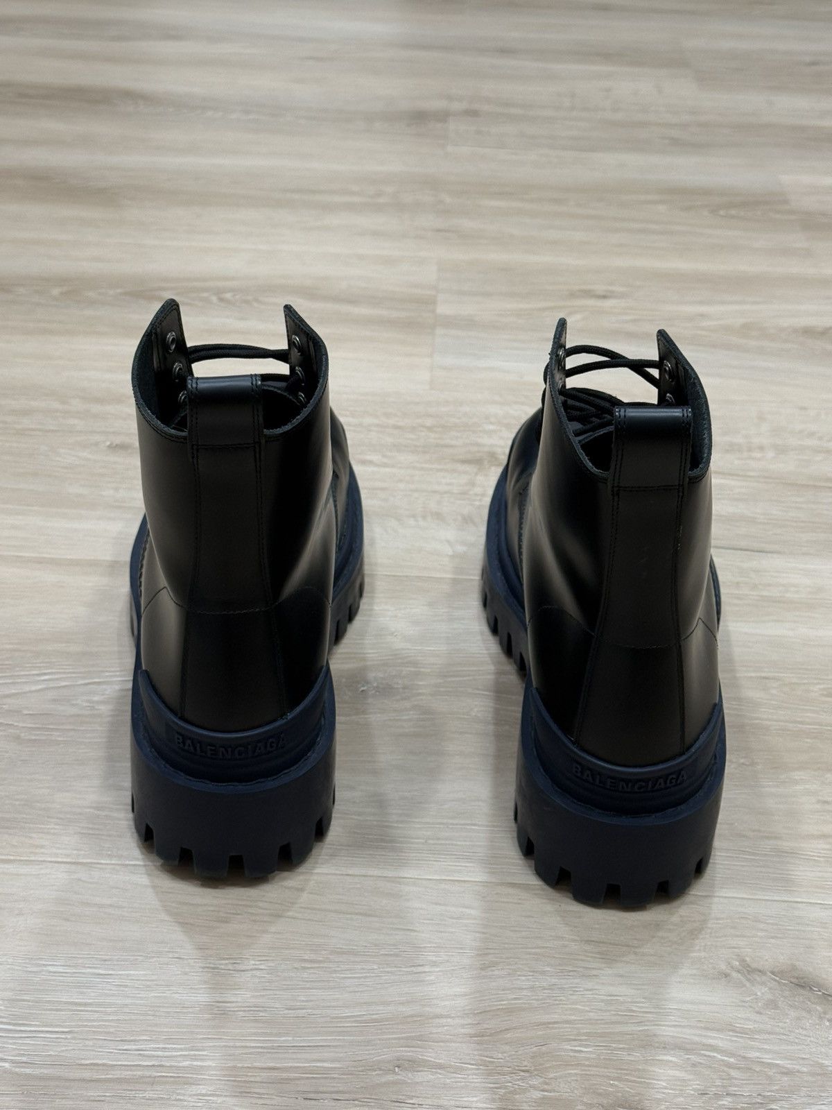 Balenciaga Balenciaga Strike Boots Size US 11 / EU 44 - 16 Thumbnail