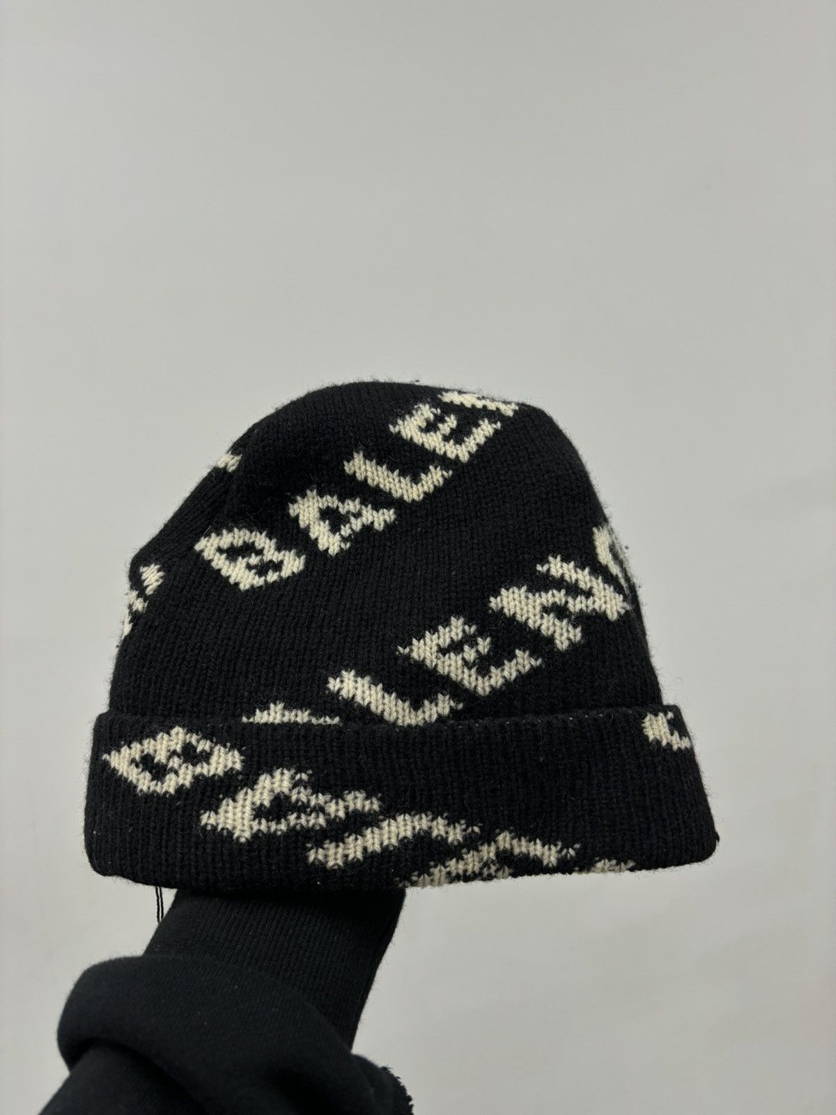 Pre-owned Balenciaga Beanie Black