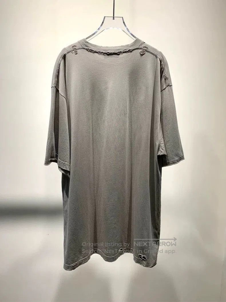 Balenciaga Balenciaga Distressed Logo Short Sleeve T-Shirt. Size US XXS / EU 40 - 2 Thumbnail