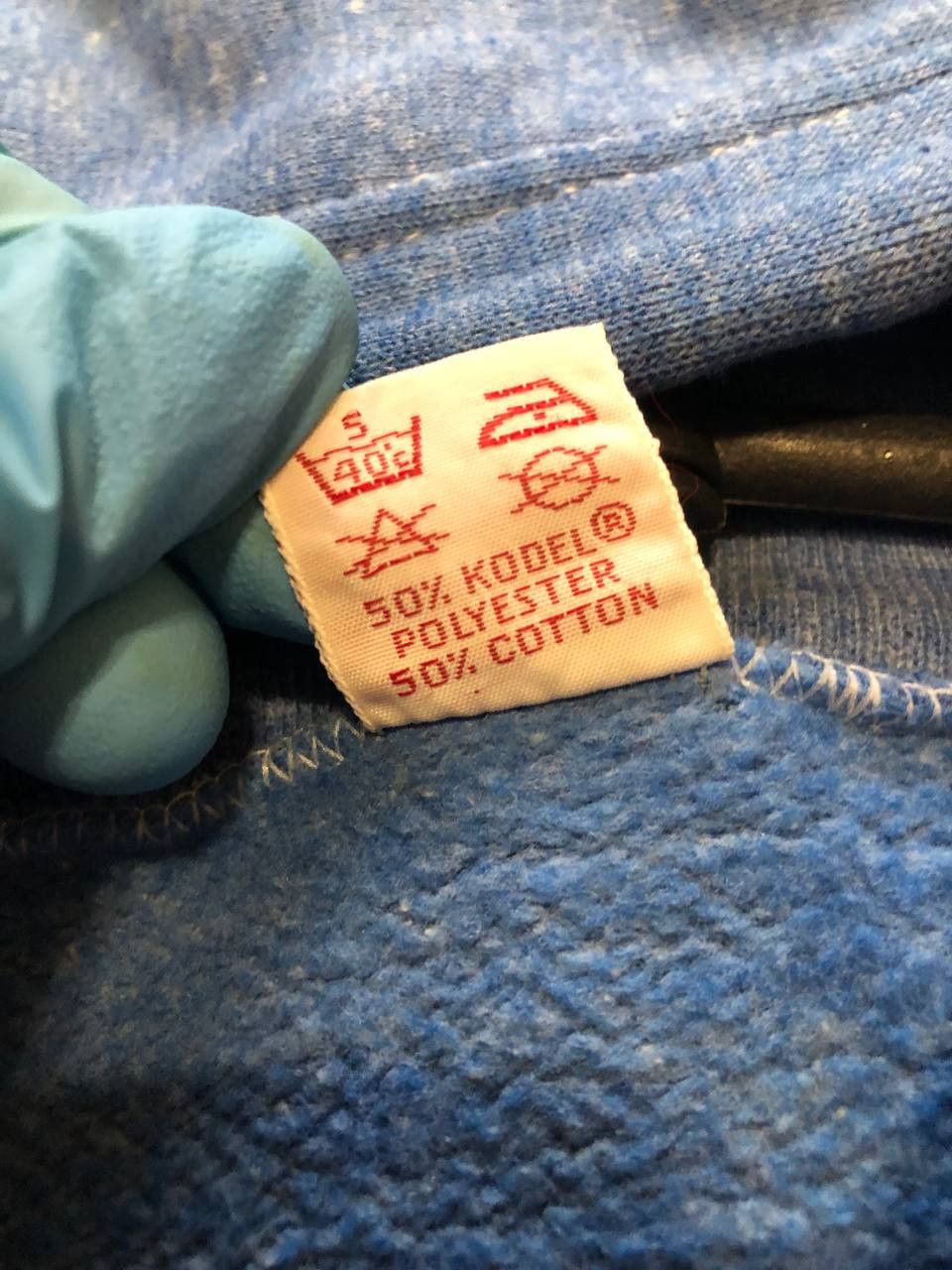 Levi's True Vintage 80s Levi's Hoodie Blue Patched MADE IN USA Size US L / EU 52-54 / 3 - 3 Thumbnail