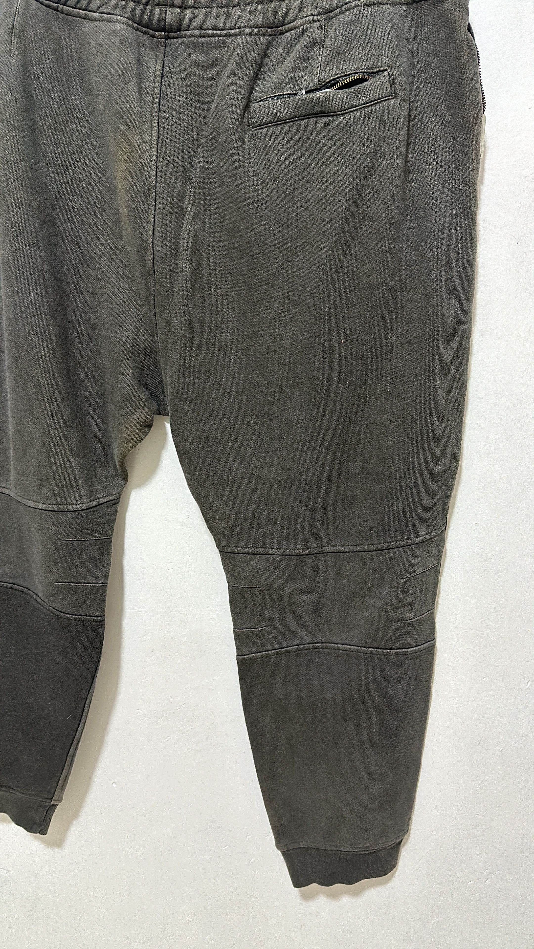 Yeezy 2015 Yeezy Season 1 Sweatpant Size XLARGE Size US 36 / EU 52 - 6 Thumbnail