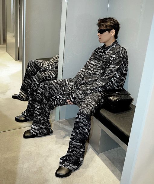 Balenciaga 1 Set 🔥🔥Balenciaga Black Printed Shirt DIY Metal Graffiti Size US M / EU 48-50 / 2 - 18 Thumbnail
