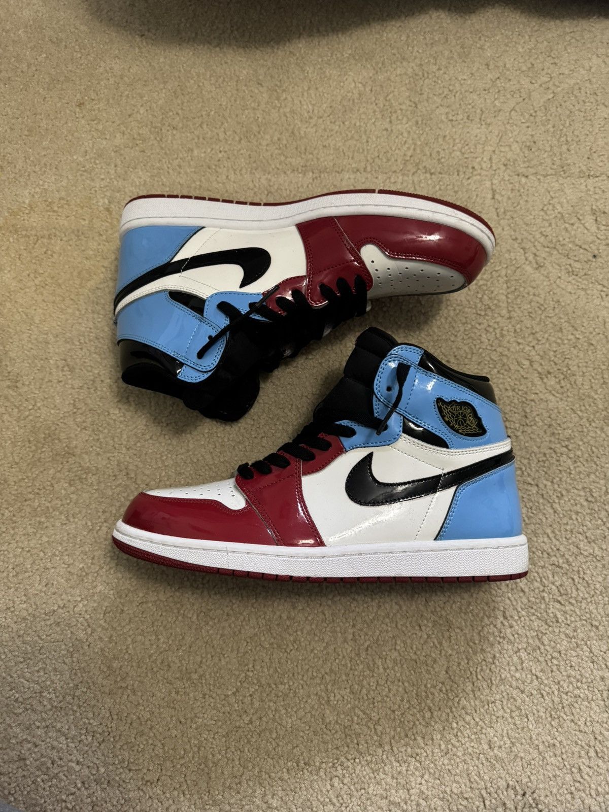 Nike Jordan 1 Retro High ‘Fearless UNC Chicago’ Size US 11 / EU 44 - 2 Thumbnail