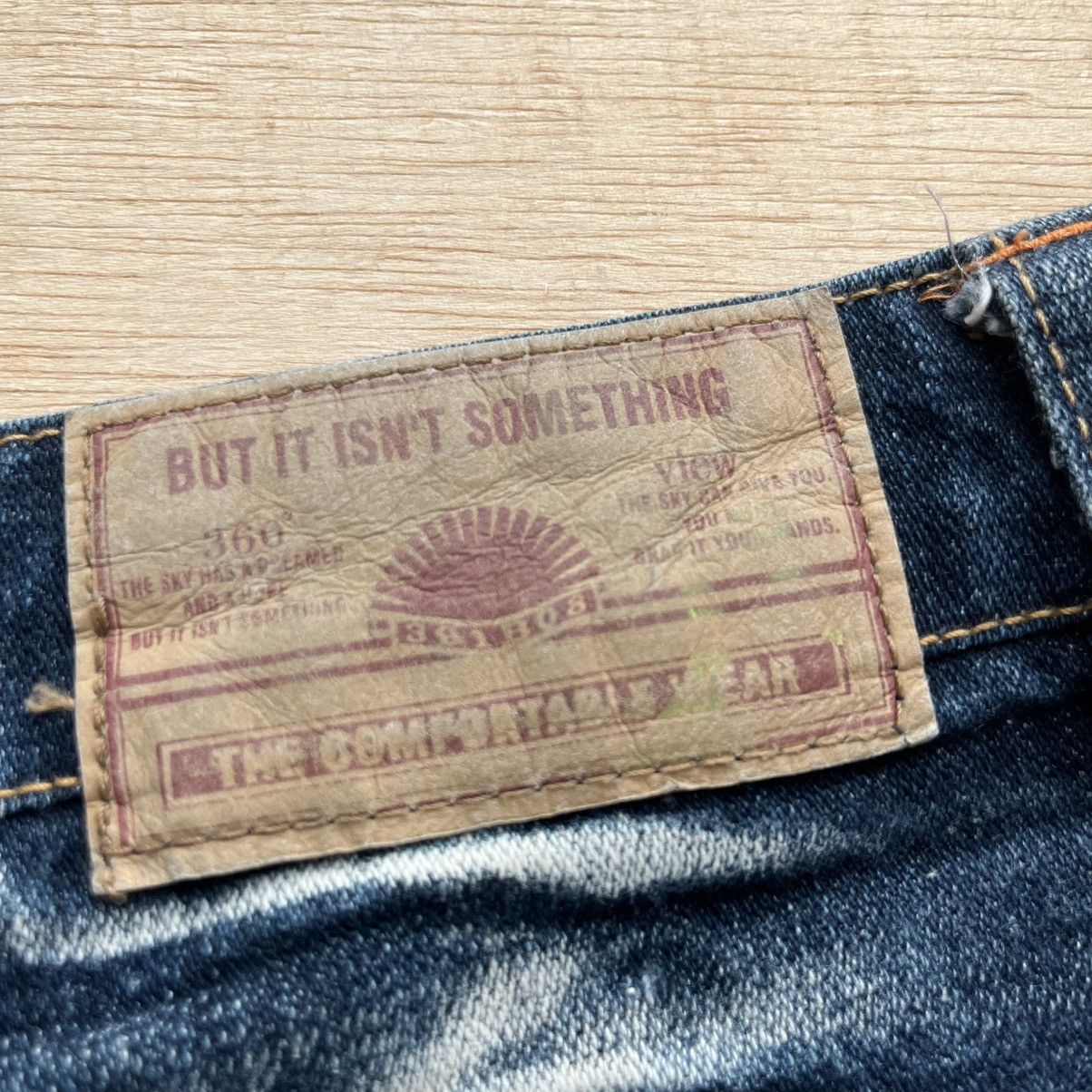 Hysteric Glamour 361 BOS THE COMGORTANLE WEAR DISTRESSED FLARE DENIM Size 28" / US 6 / IT 42 - 7 Thumbnail