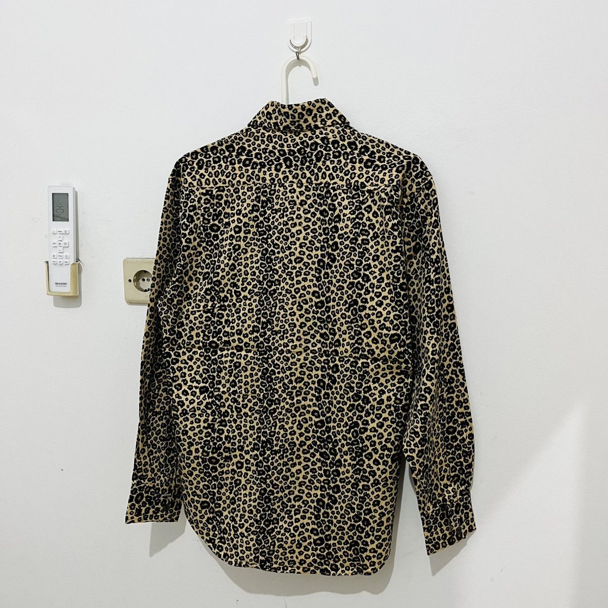 Japanese Brand Psychodelic Leopard Pattern Shirt - y2k Style Size US M / EU 48-50 / 2 - 5 Thumbnail