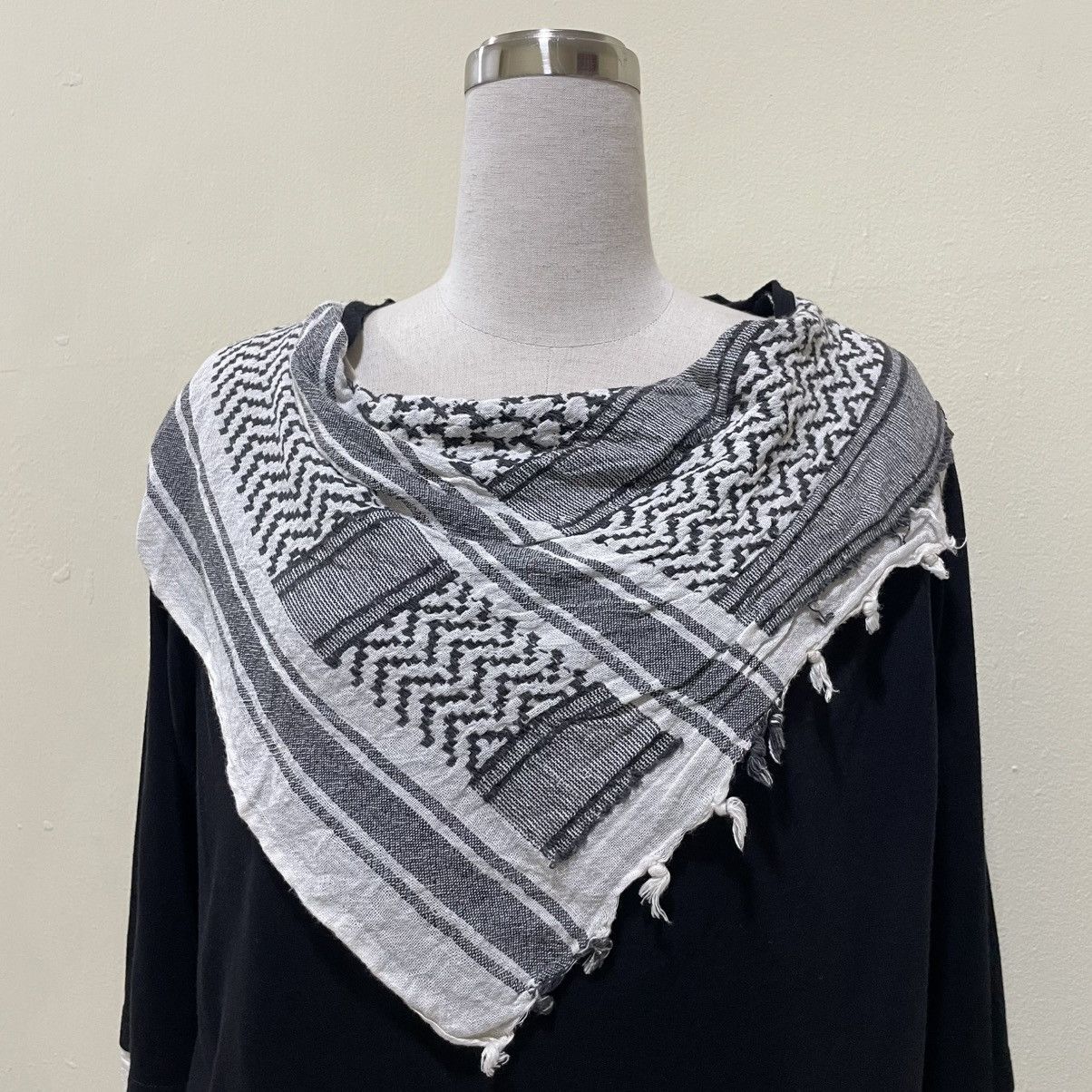 Le Grande Bleu (L.G.B.) Vintage BreathMint Afghan Tee Shirt Size US M / EU 48-50 / 2 - 2 Thumbnail