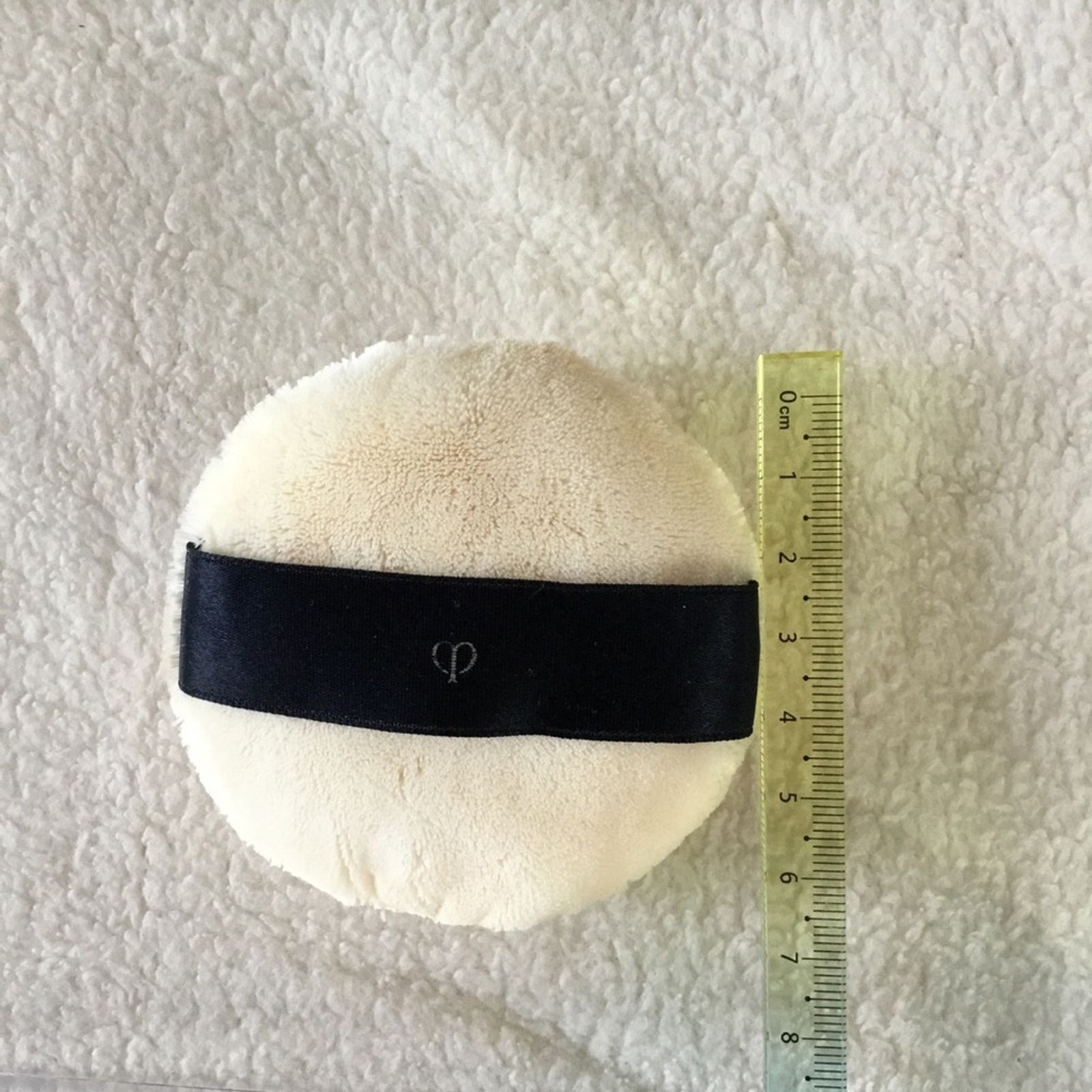 Other Clé de Peau Beauté Translucent Loose Powder Puff Size ONE SIZE - 8 Thumbnail