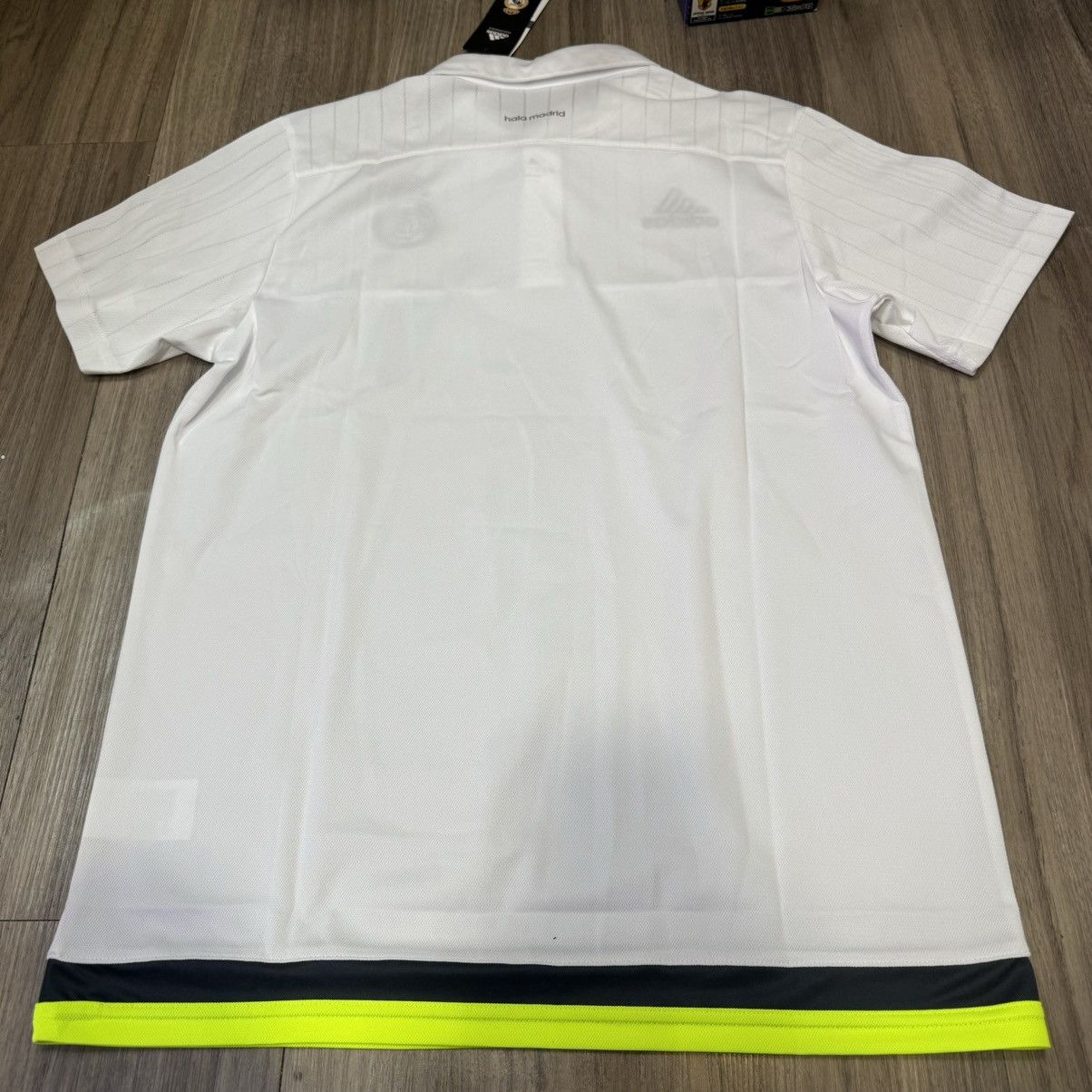 Other Real Madrid 14/15 training polo (Bnwt) Size US M / EU 48-50 / 2 - 2 Thumbnail