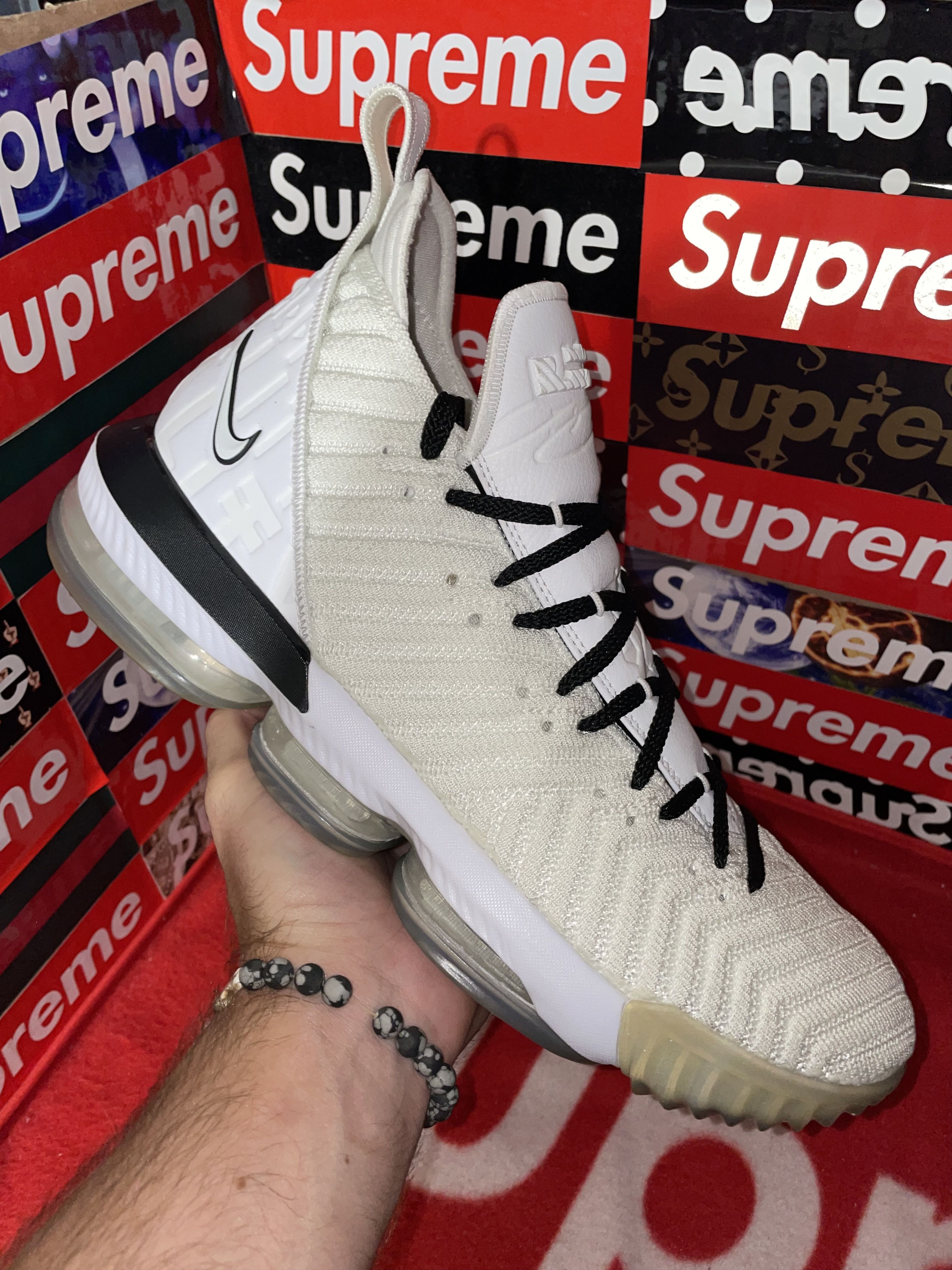 Nike Nike LeBron 16 'Equality - Black White' BQ5969-101 13 VNDS Size US 13 / EU 46 - 8 Thumbnail