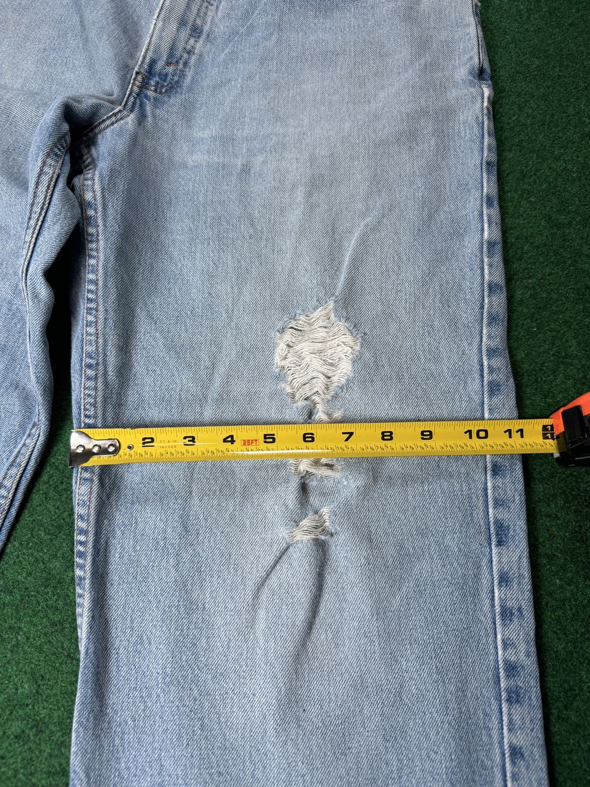 Levi's × Levi's Vintage Clothing × Vintage Vintage Levi’s 550 Distressed Light Wash Denim Jeans Size US 38 / EU 54 - 10 Thumbnail