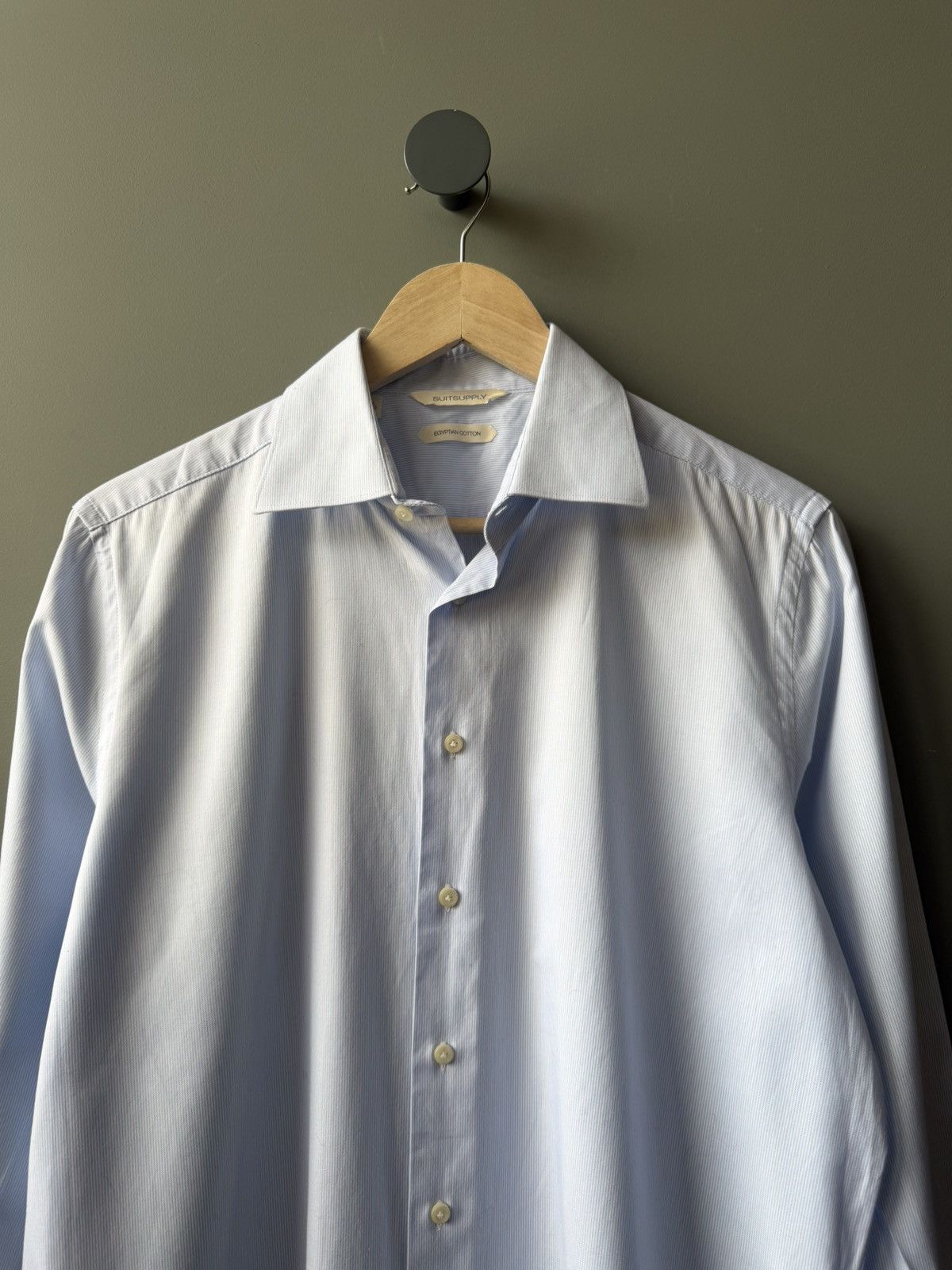 Suitsupply Suitsupply Stripped Dress Shirt Size 39/15.5 Size US M / EU 48-50 / 2 - 2 Thumbnail